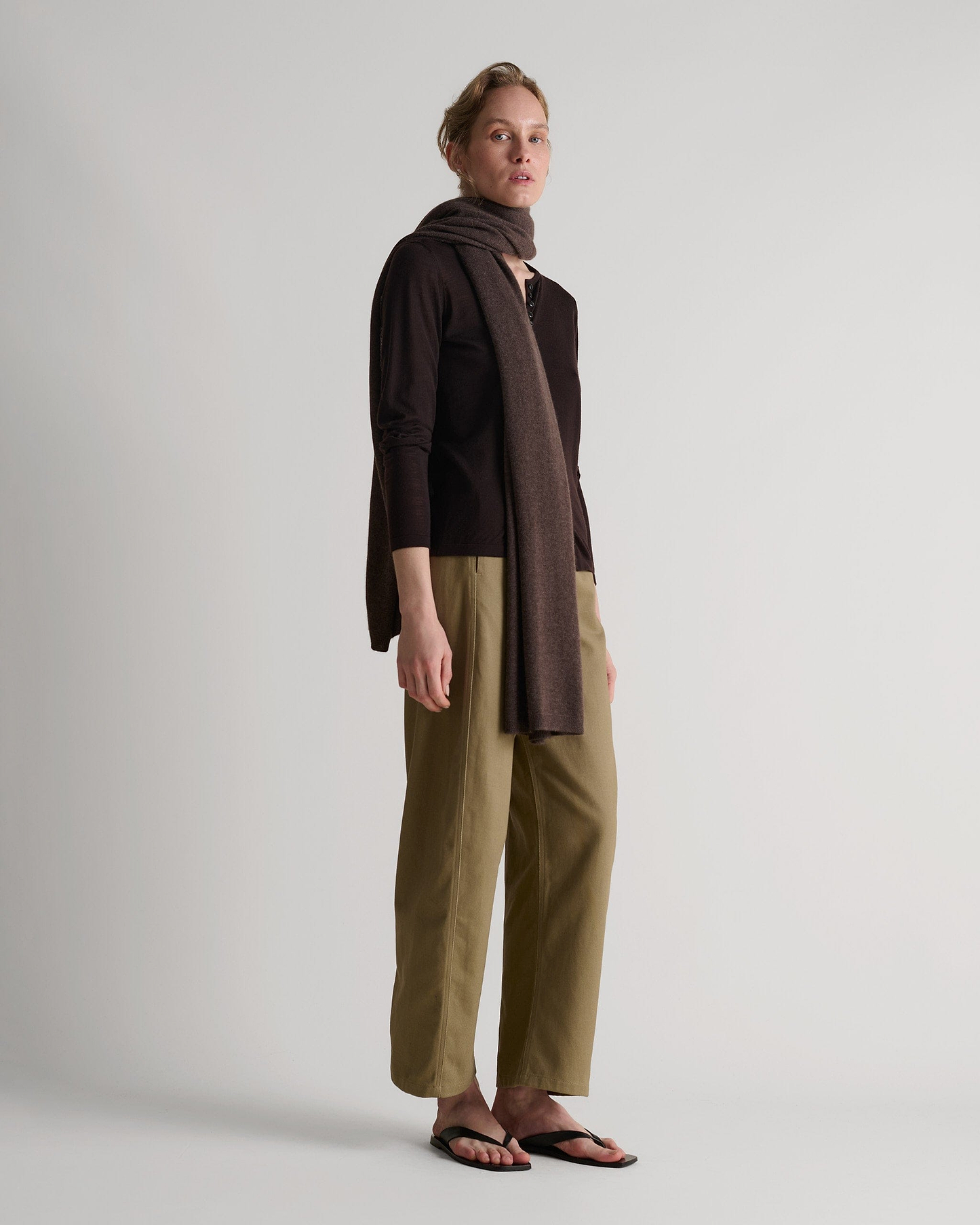 Oversized Finest Cashmere Wrap - Chocolate