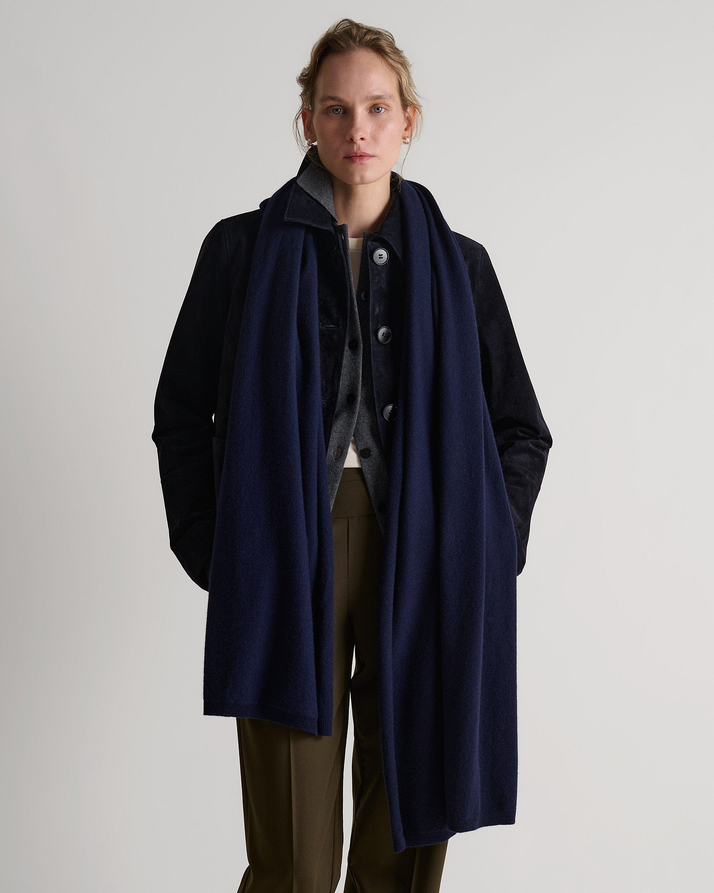 Oversized Finest Cashmere Wrap - Navy