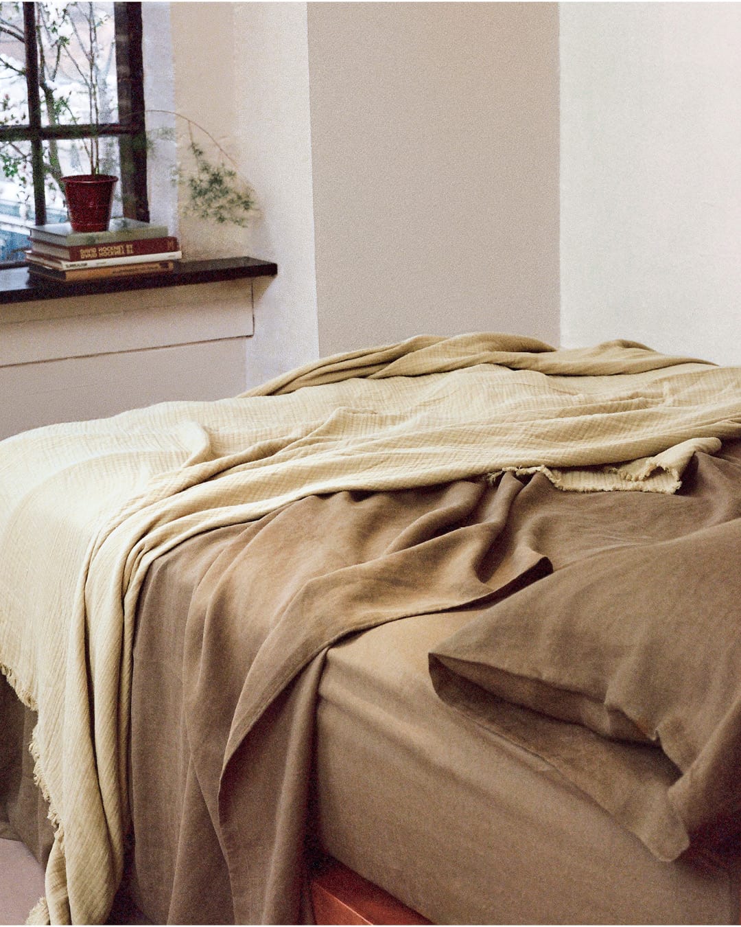 Relaxed & Refined Linen Oxford Pillowcase Set - Olive