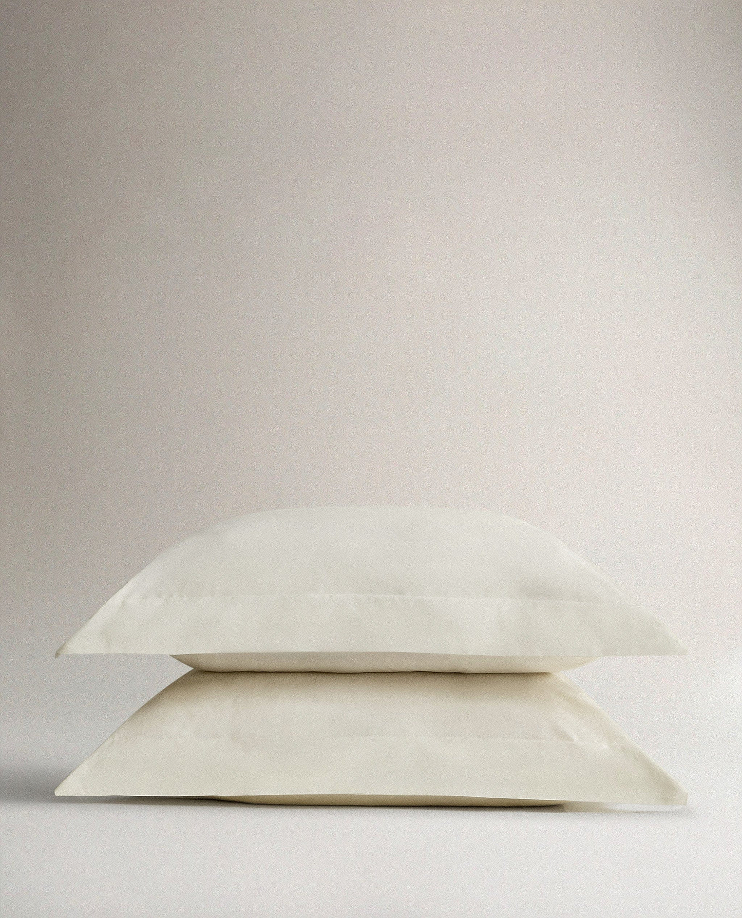Soft & Smooth Cotton Sateen Oxford Pillowcases - Buttermilk