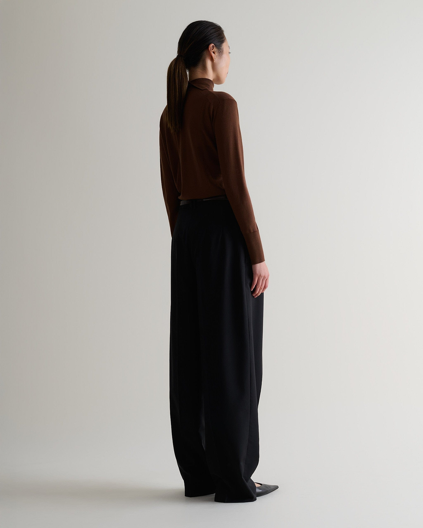Women's Superfine Merino Roll Neck Jumper - Burl