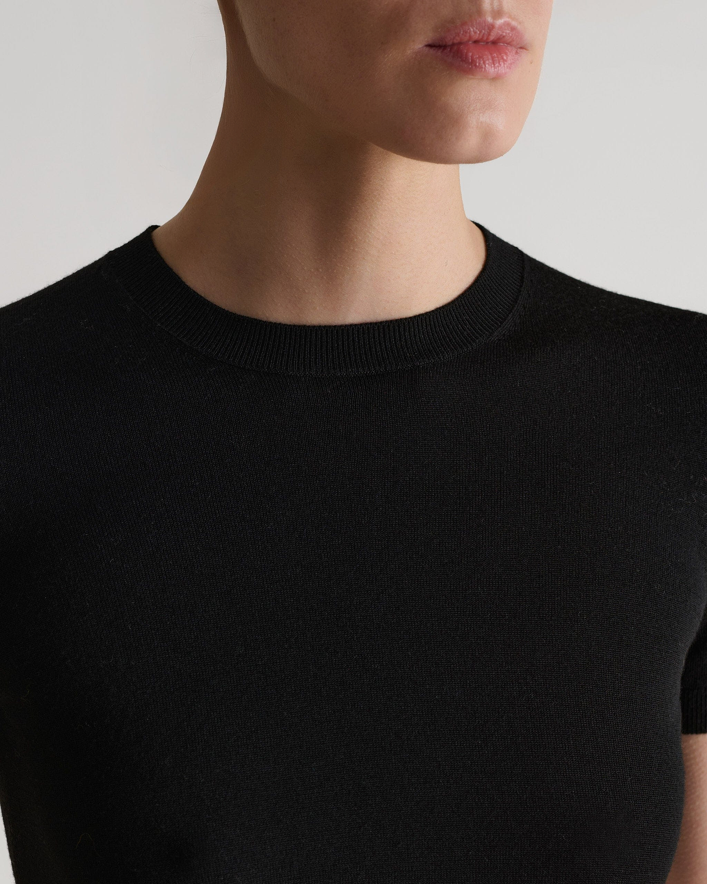 Women's Superfine Merino Wool Knitted T-shirt - Black