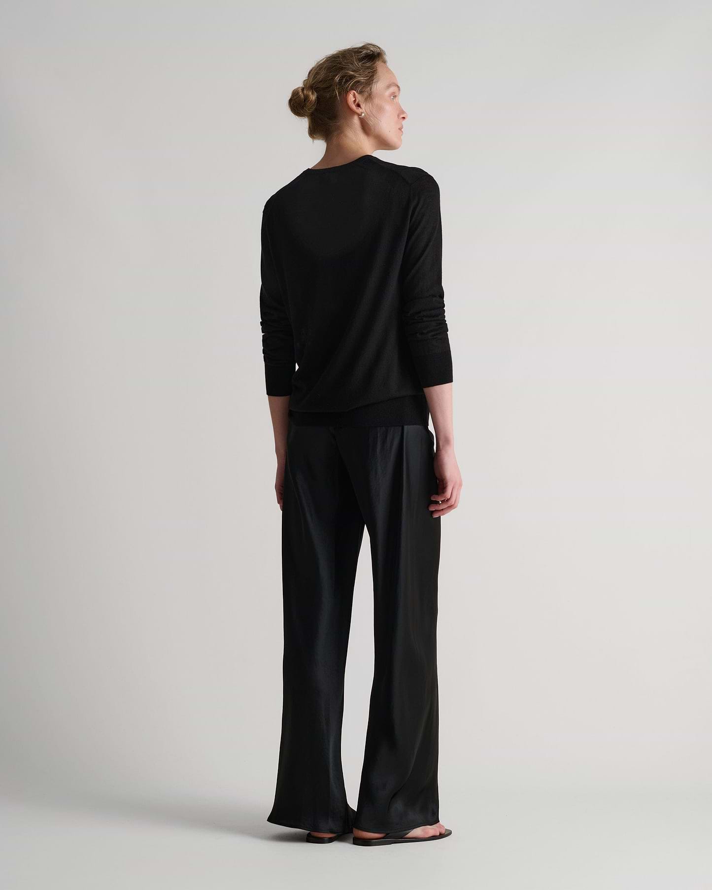 Women's TENCEL™ Cashmere Double Layered Crew Neck Jumper - Black