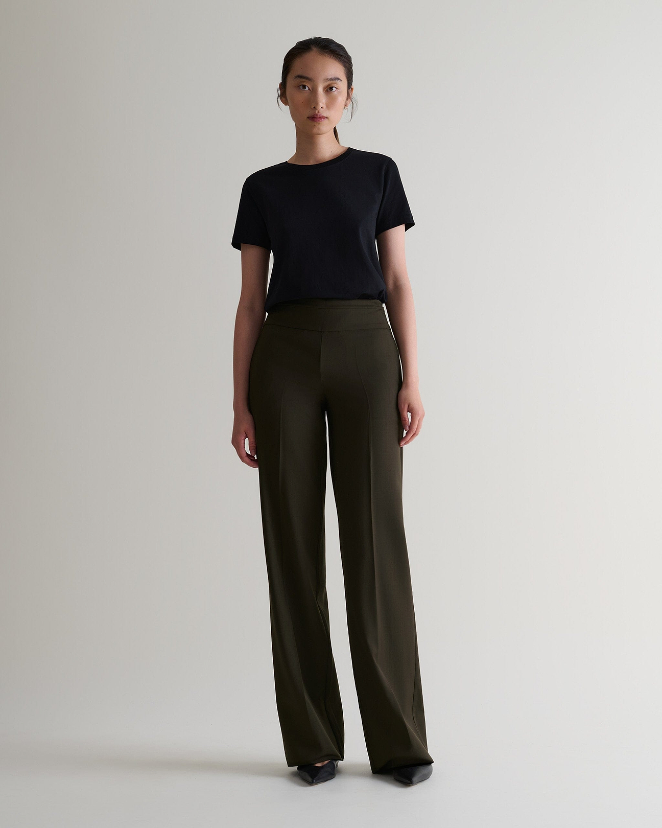 Discreet side zip fastening