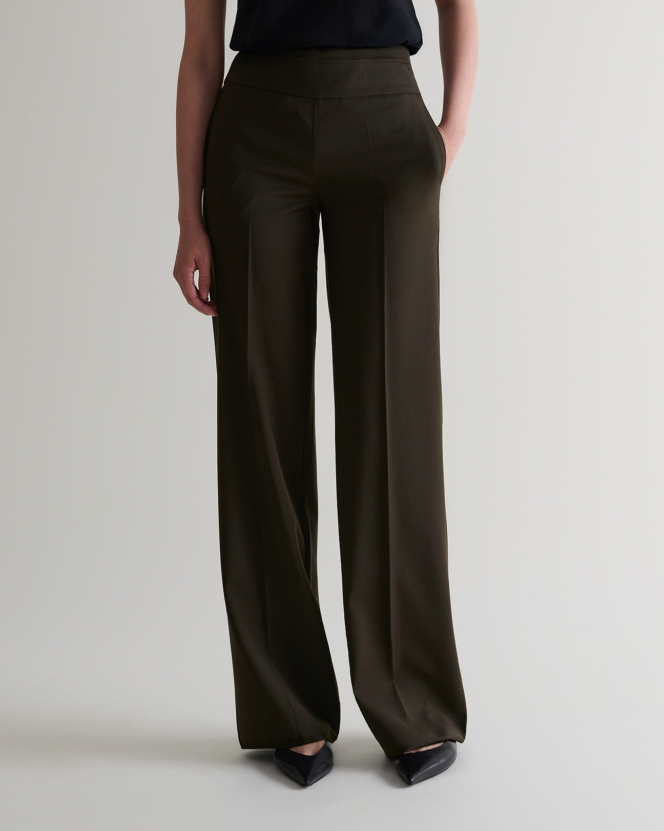 Relaxed tailored silhouette