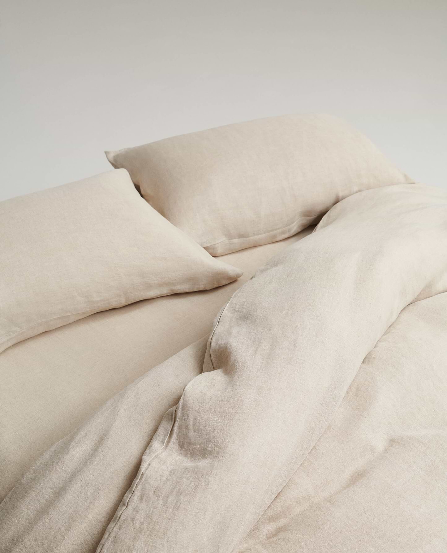 Image 2 of 2 showing Rise & Fall's Relaxed & Refined European Flax™ Linen Pillowcase Set, colour: natural.