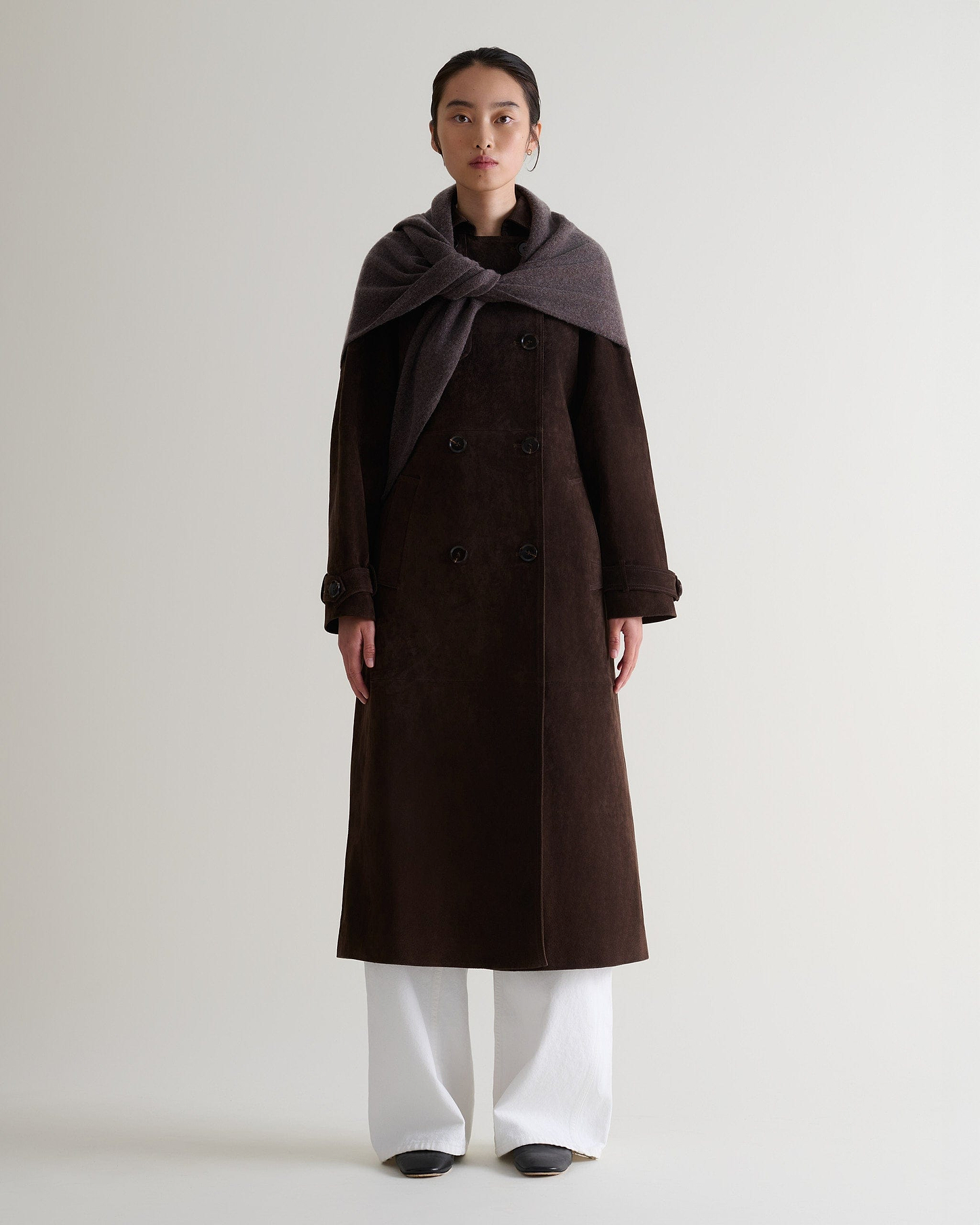 Image 3 of 3 showing woman wearing Rise & Fall's chocolate brown Cashmere Merino Bandana.