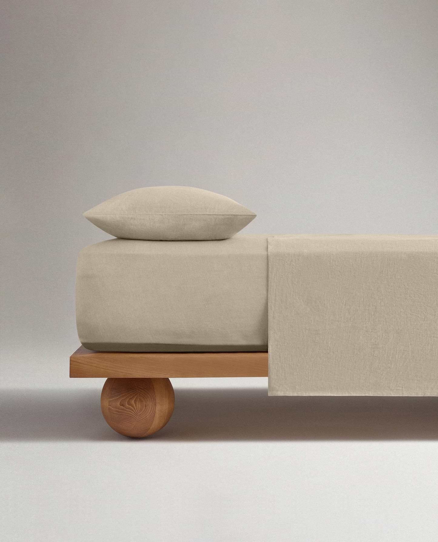 Image 3 of 4 showing Rise & Fall's Relaxed & Refined European flax™ linen fitted sheet in natural.