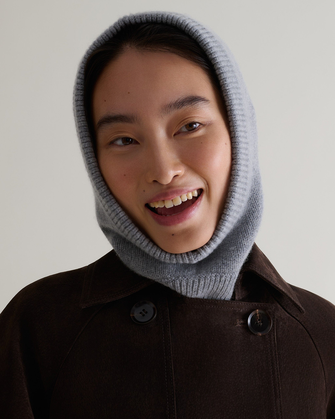 Lightweight, insulating knit