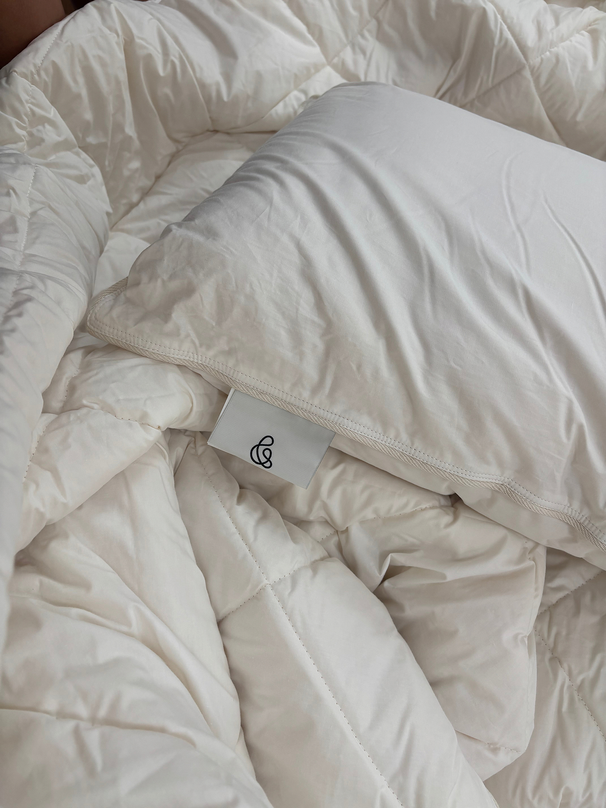 Down and Feather Duvets: What Are You Actually Paying For?
