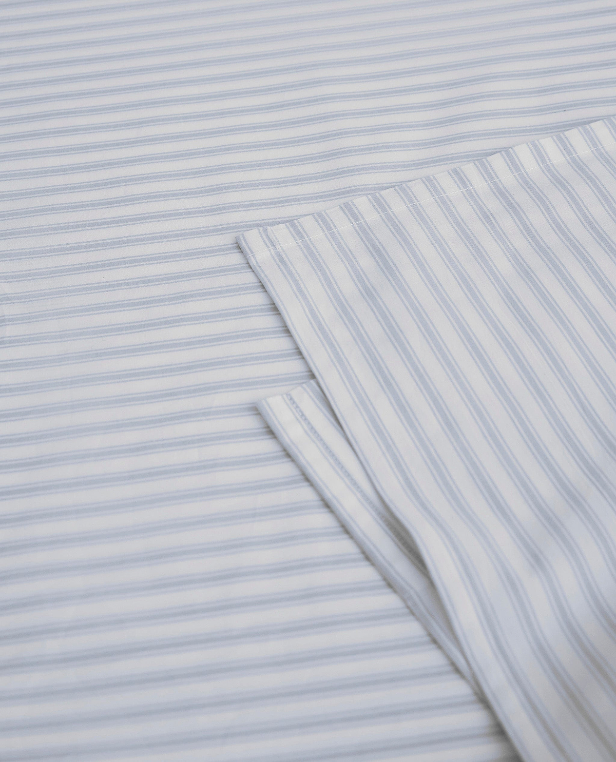 The Benefits of a Flat Sheet