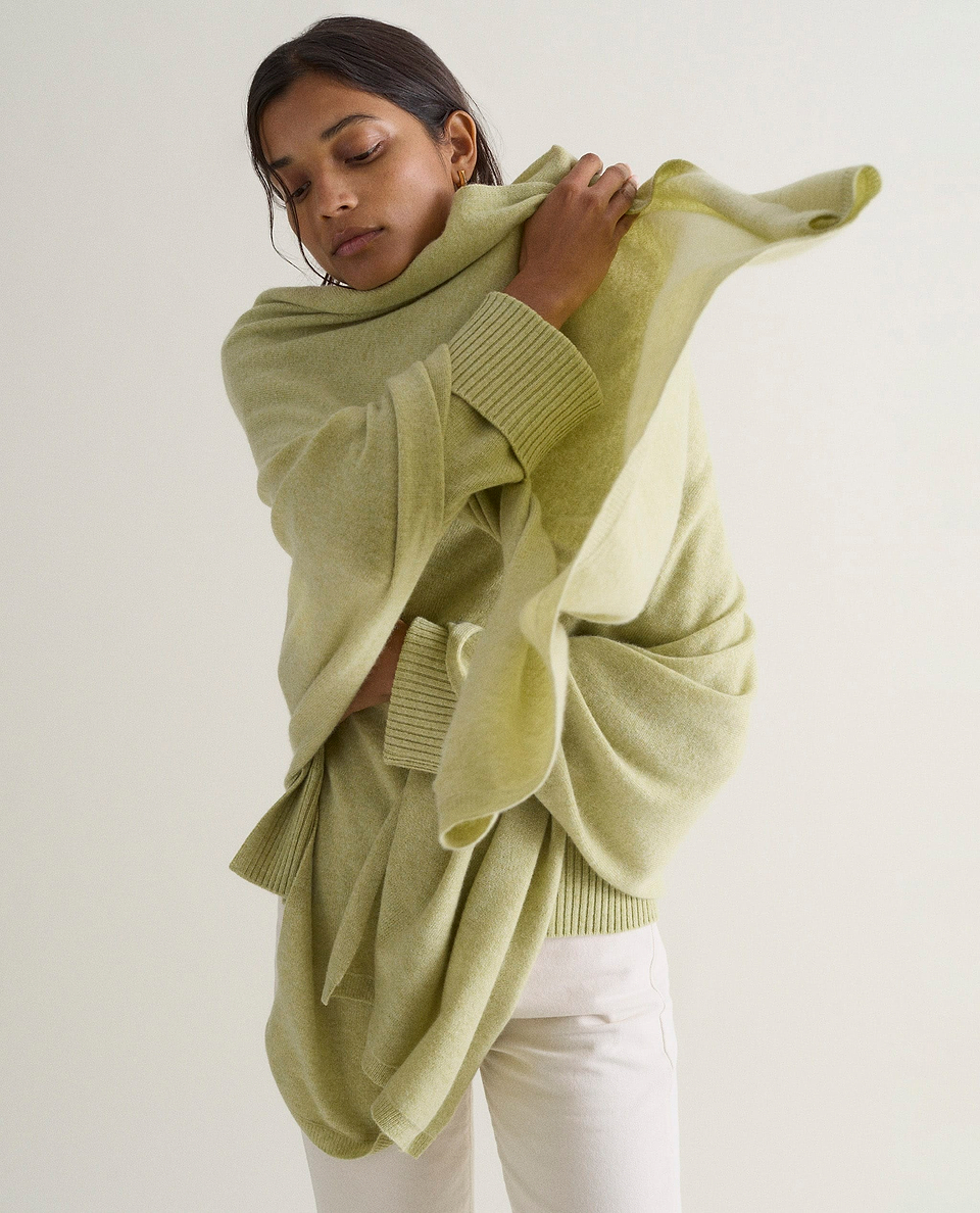 Oversized Finest Cashmere Wrap - Lichen
