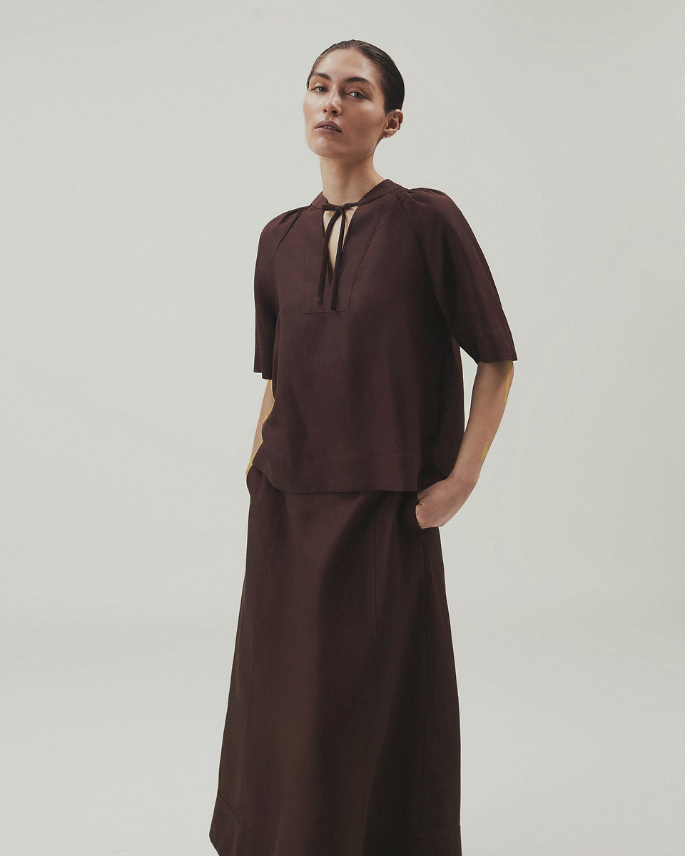Women's Future-Linen Tie Neck Blouse - Umber