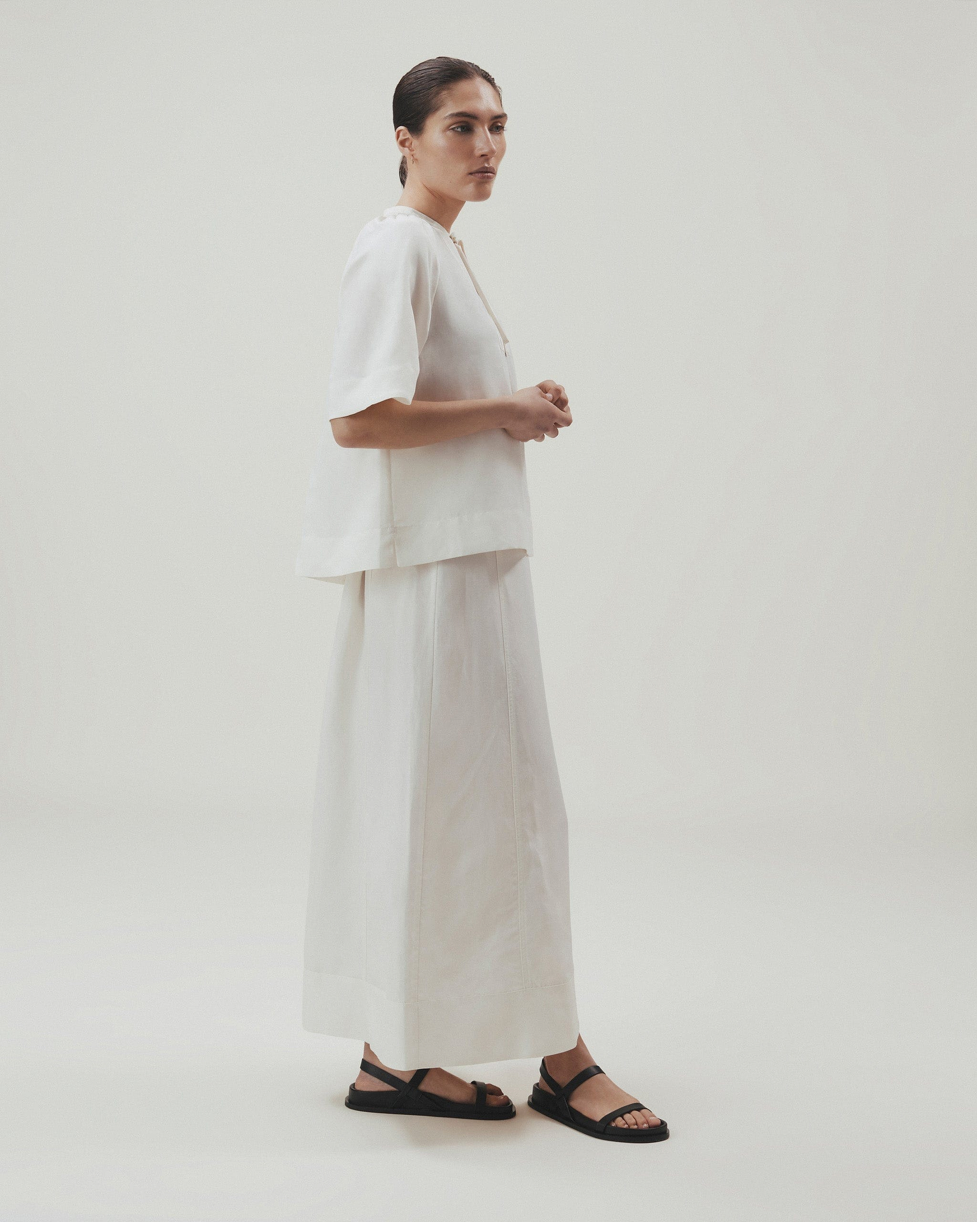 Women's Future-Linen Tie Neck Blouse - Buttermilk