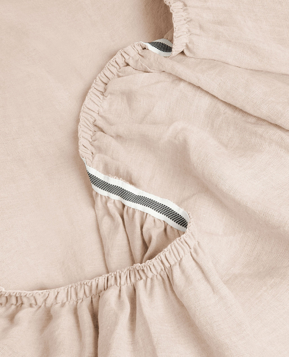 colour_Bruised Peach