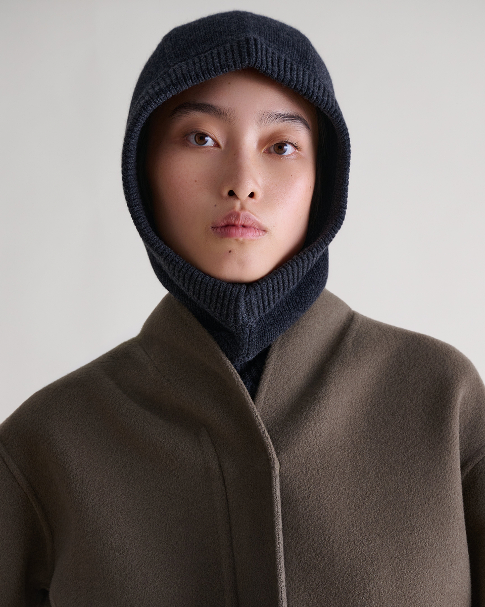 Women's Cashmere Merino Knitted Hood - Charcoal