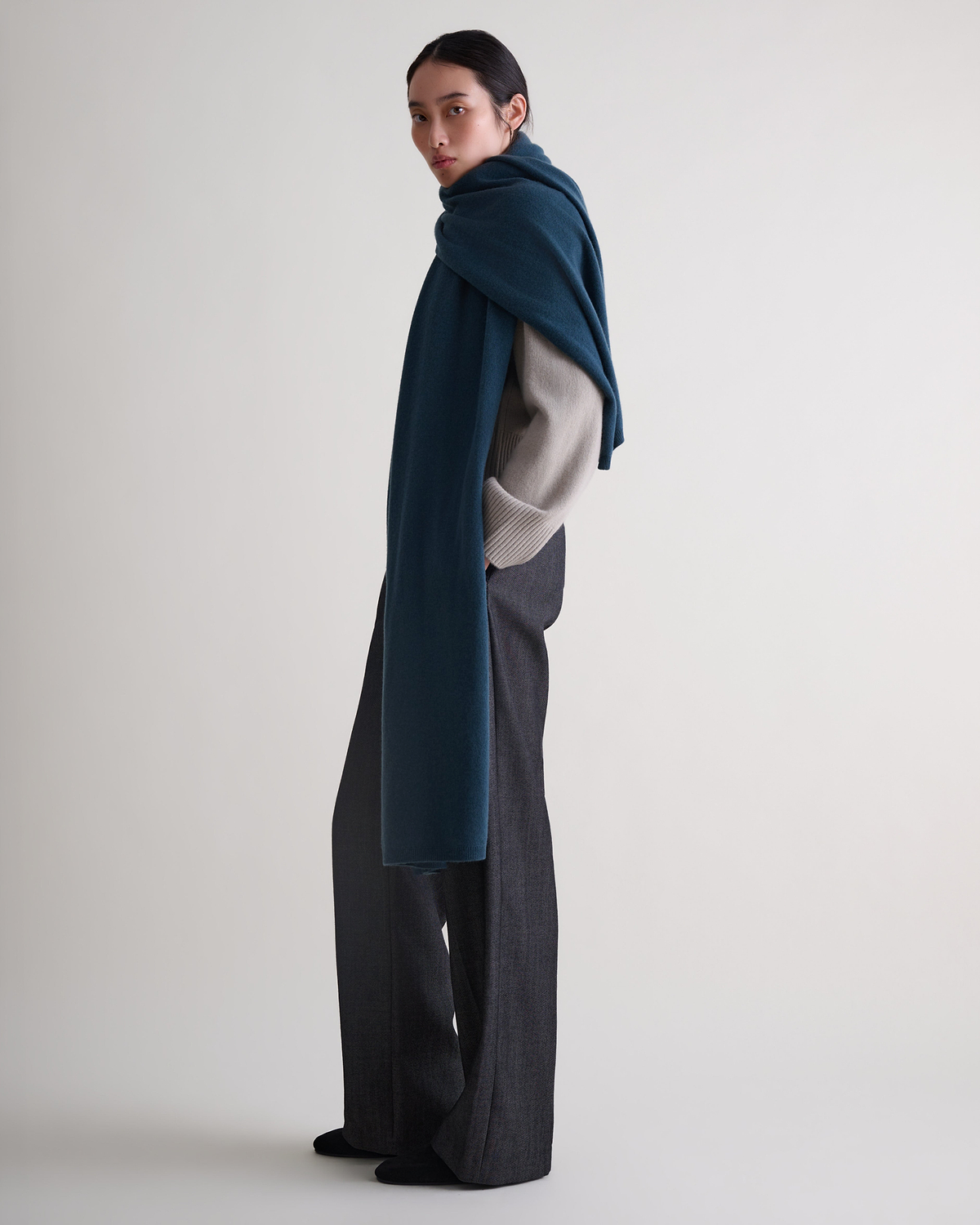 Women's Cashmere Accessories