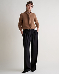 Women's Finest Midweight Cashmere Crew Neck Jumper - Deep Camel