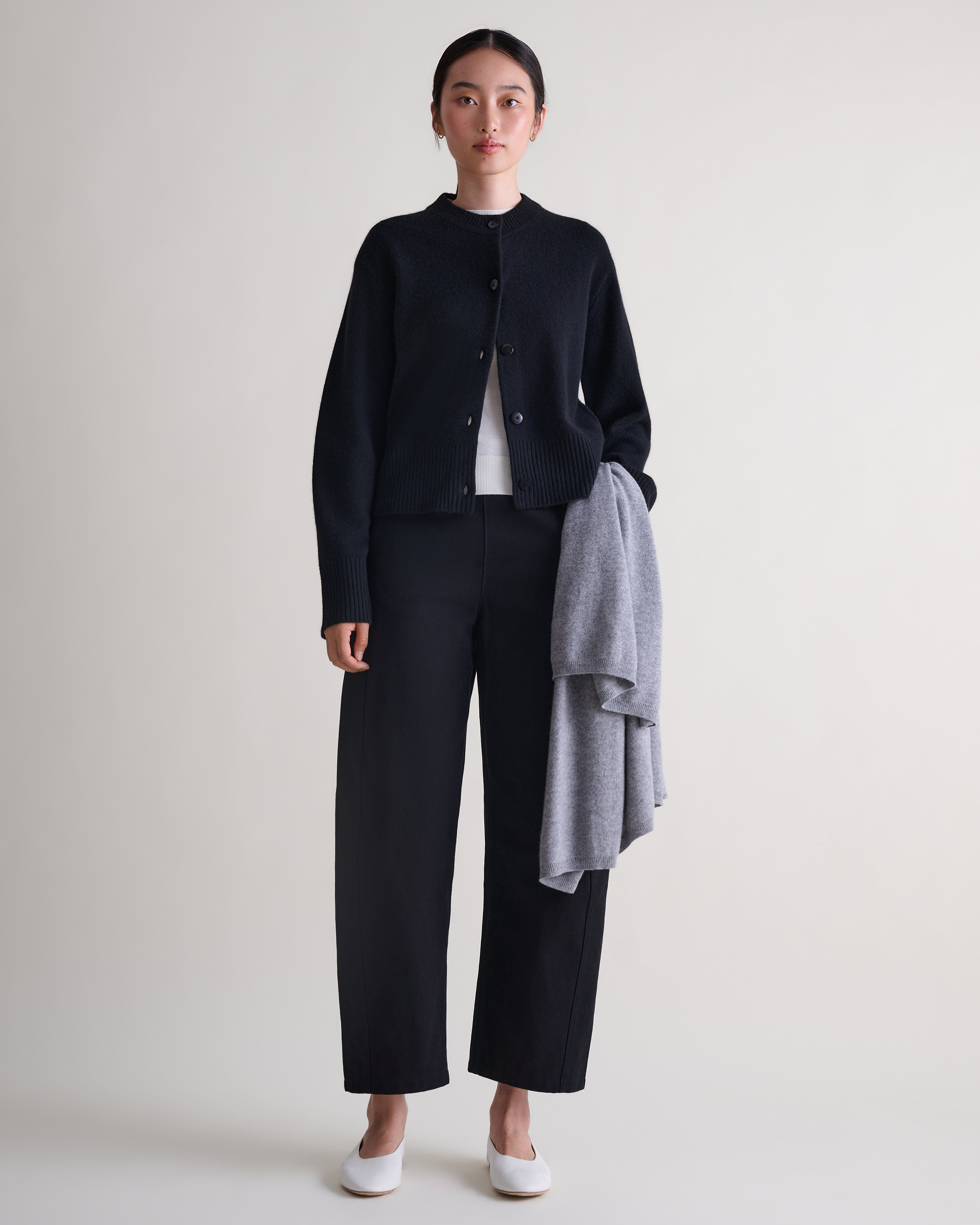 Women's Wool Crew Neck Cardigan - Black