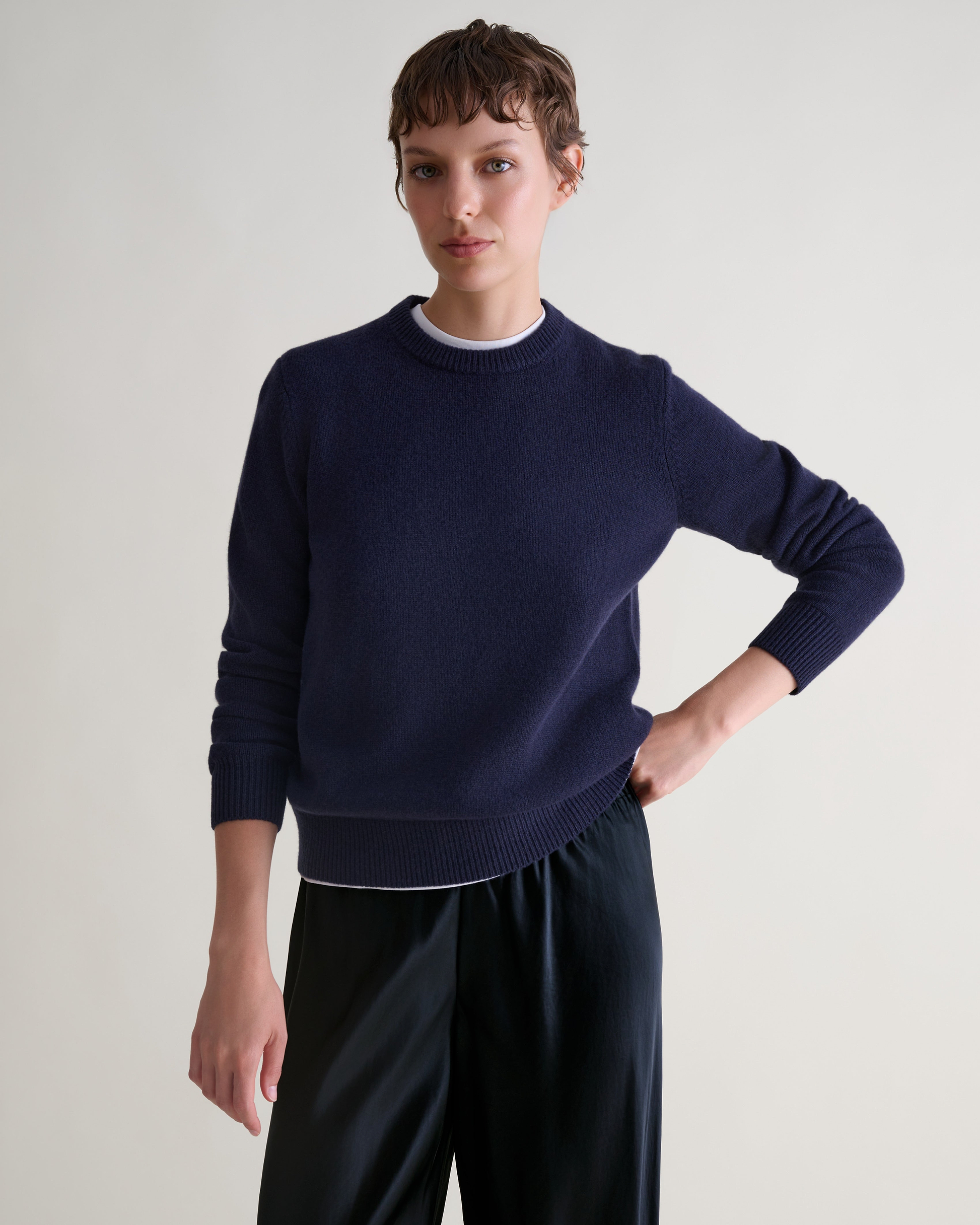 Women's Finest Midweight Cashmere Crew Neck Jumper - Mood Indigo