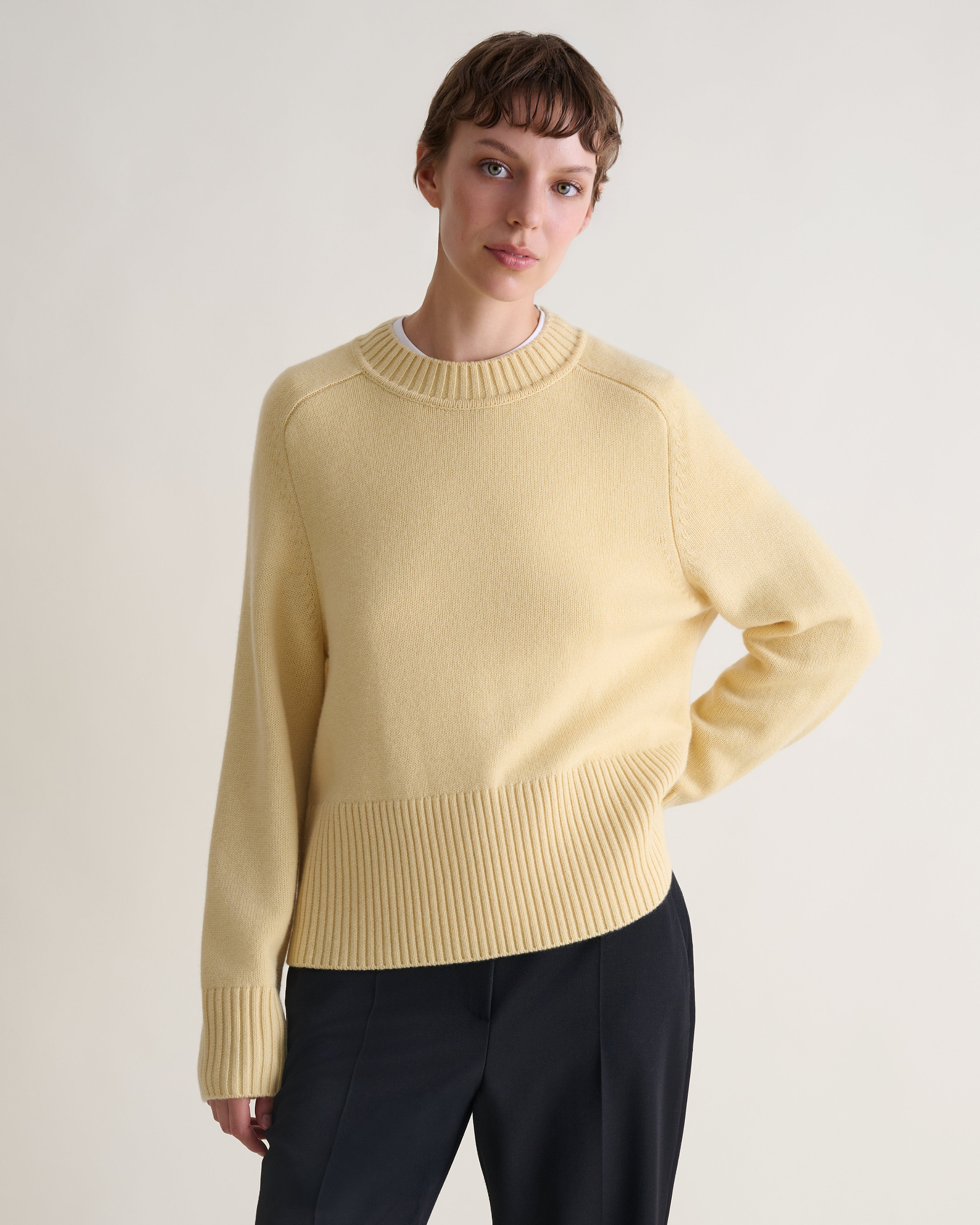 Women's Cashmere Merino Saddle Sleeve Crew Neck Jumper - Citrine
