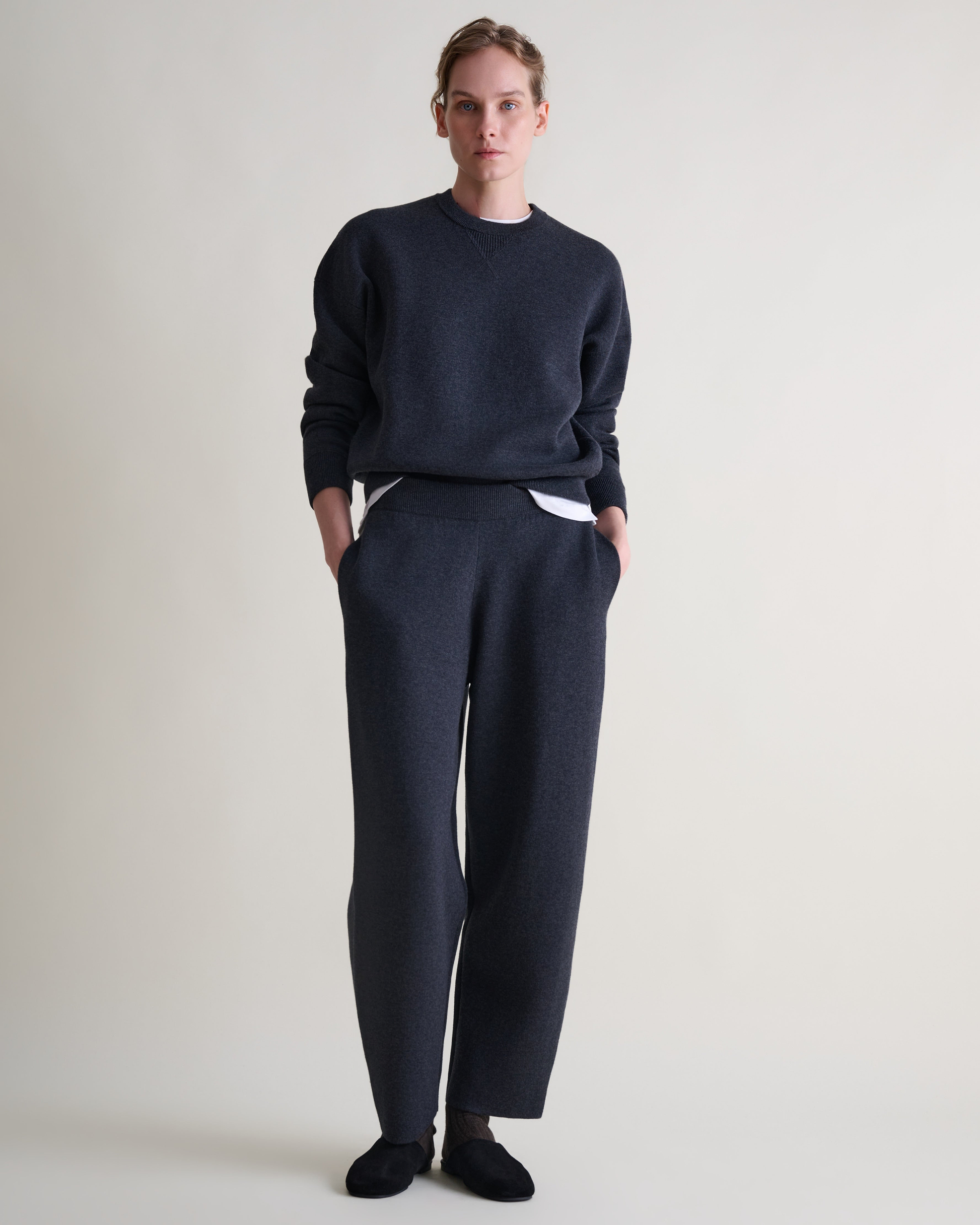 Women's Merino Cotton Tapered Knit Trouser - Graphite/Mid Grey