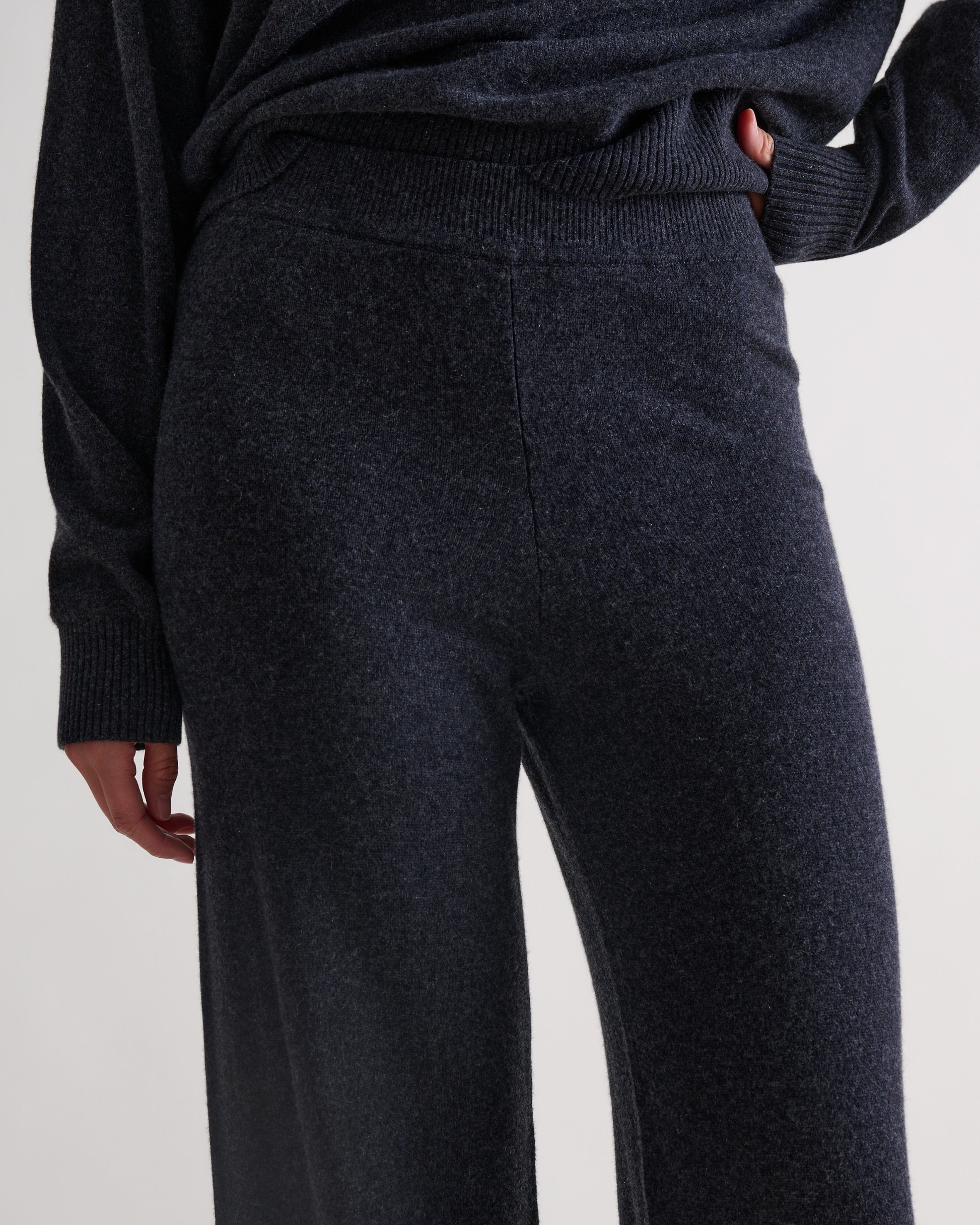 Women's Finest Cashmere Wide-Leg Trousers - Charcoal
