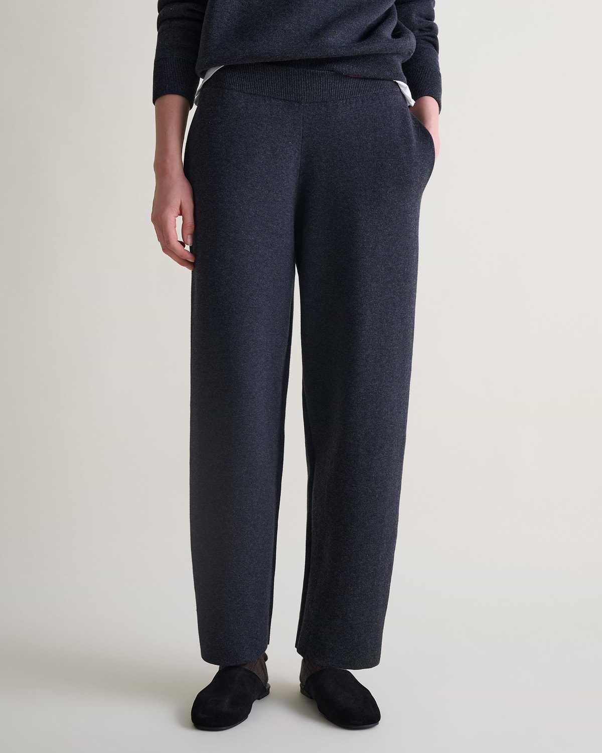 Women's Merino Cotton Tapered Knit Trouser - Graphite/Mid Grey