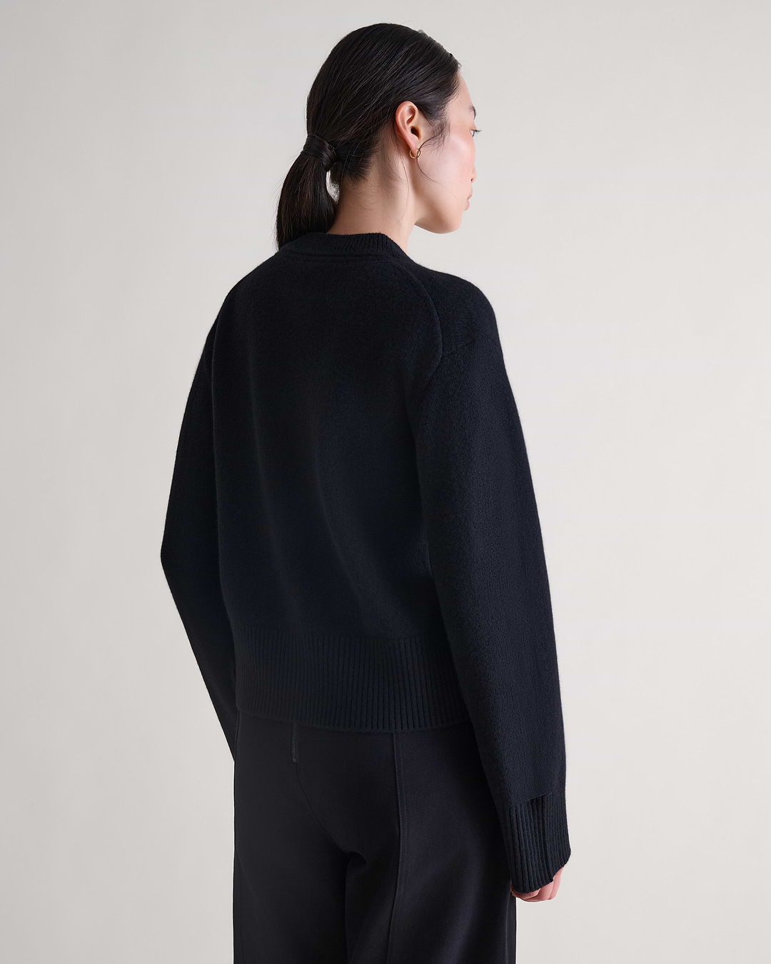 Women's Wool Crew Neck Cardigan