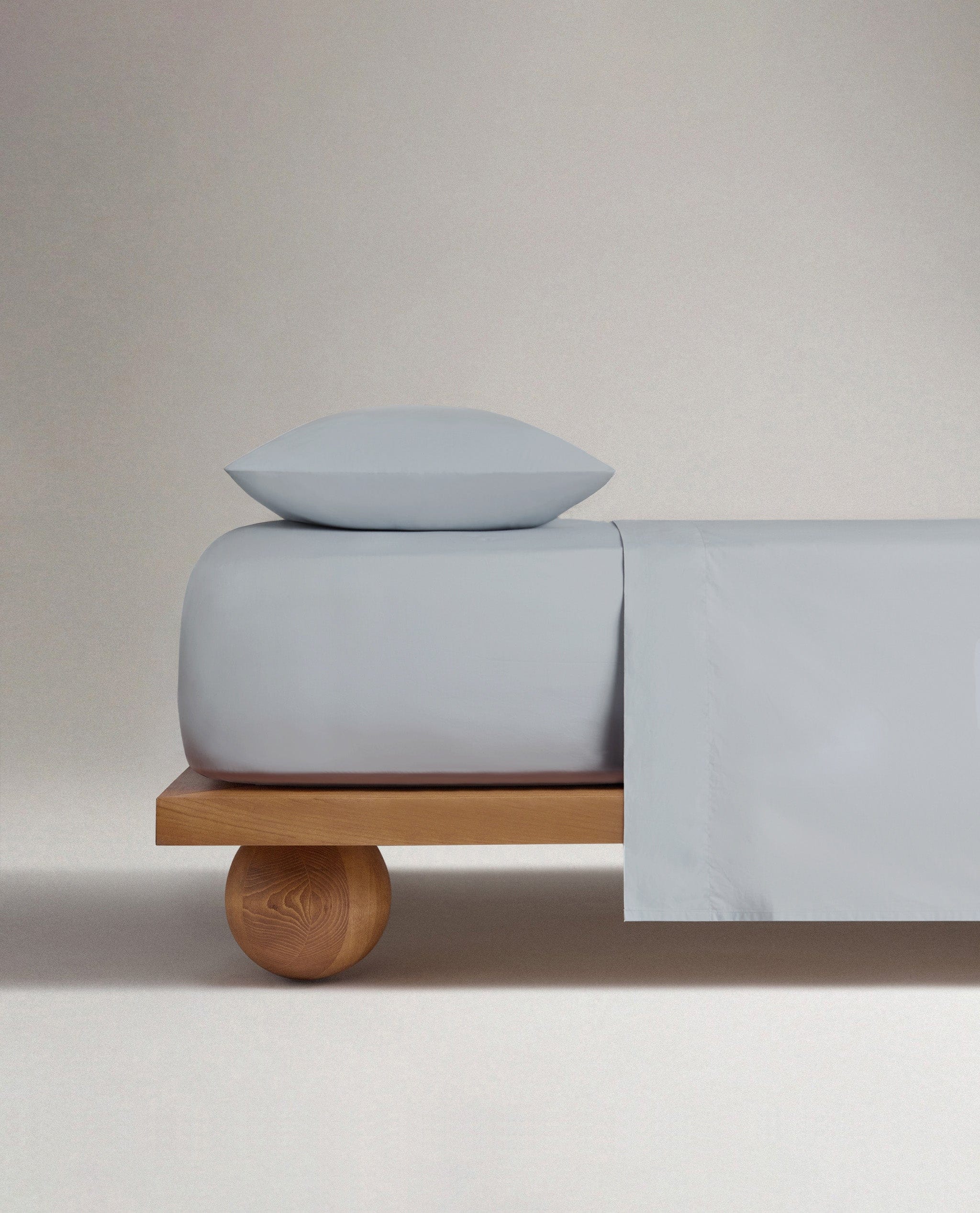 The Crisp & Cool Organic Luxury Flat Sheet - Cornflower
