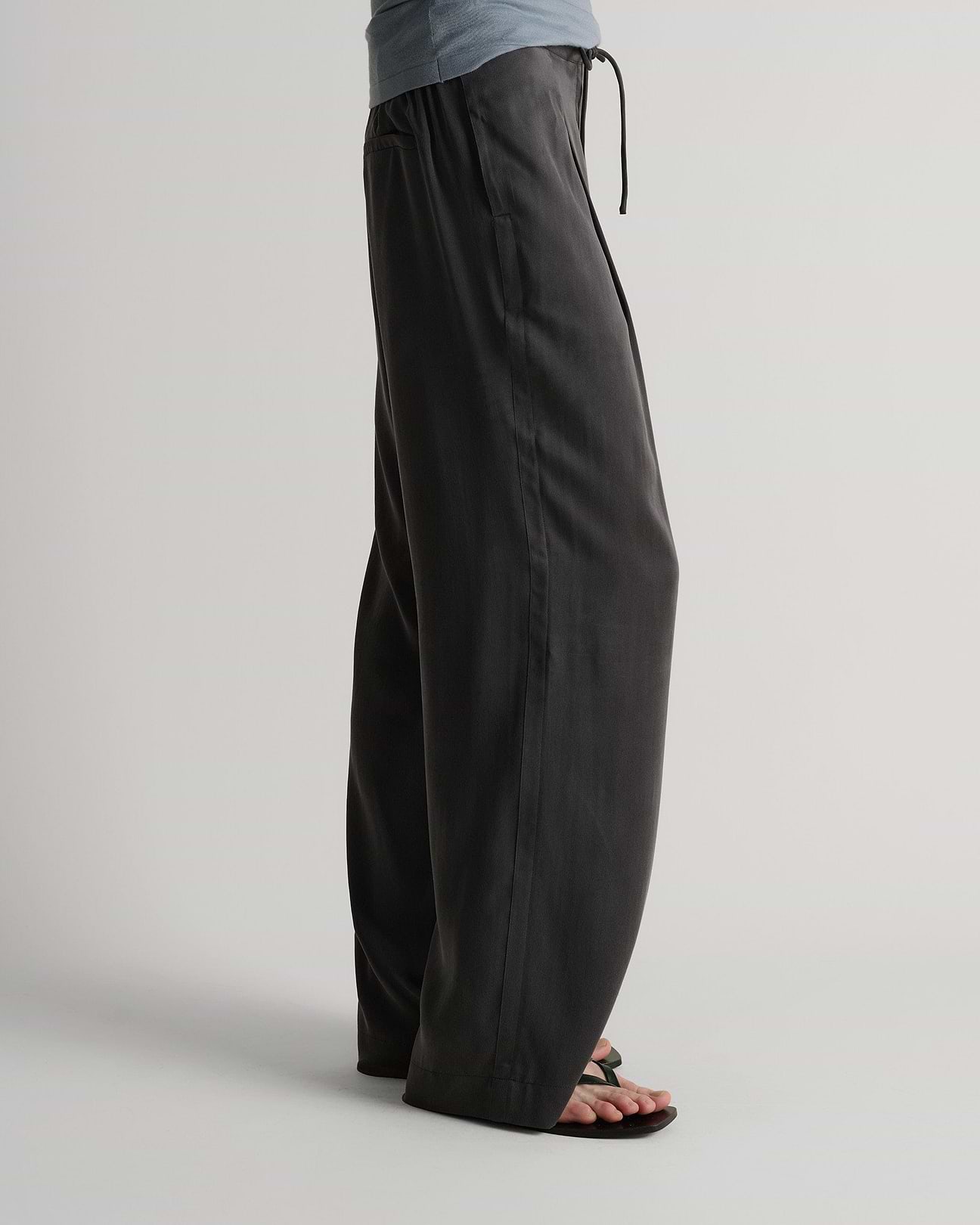 Easy-Silk Pleat Trouser | Rise & Fall