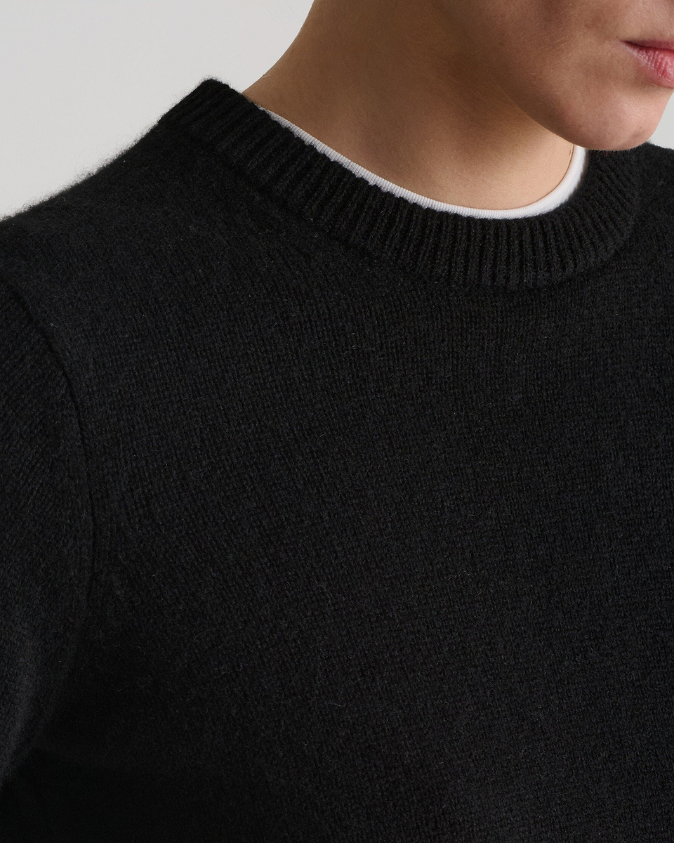Women's Finest Midweight Cashmere Crew Neck Jumper - Black