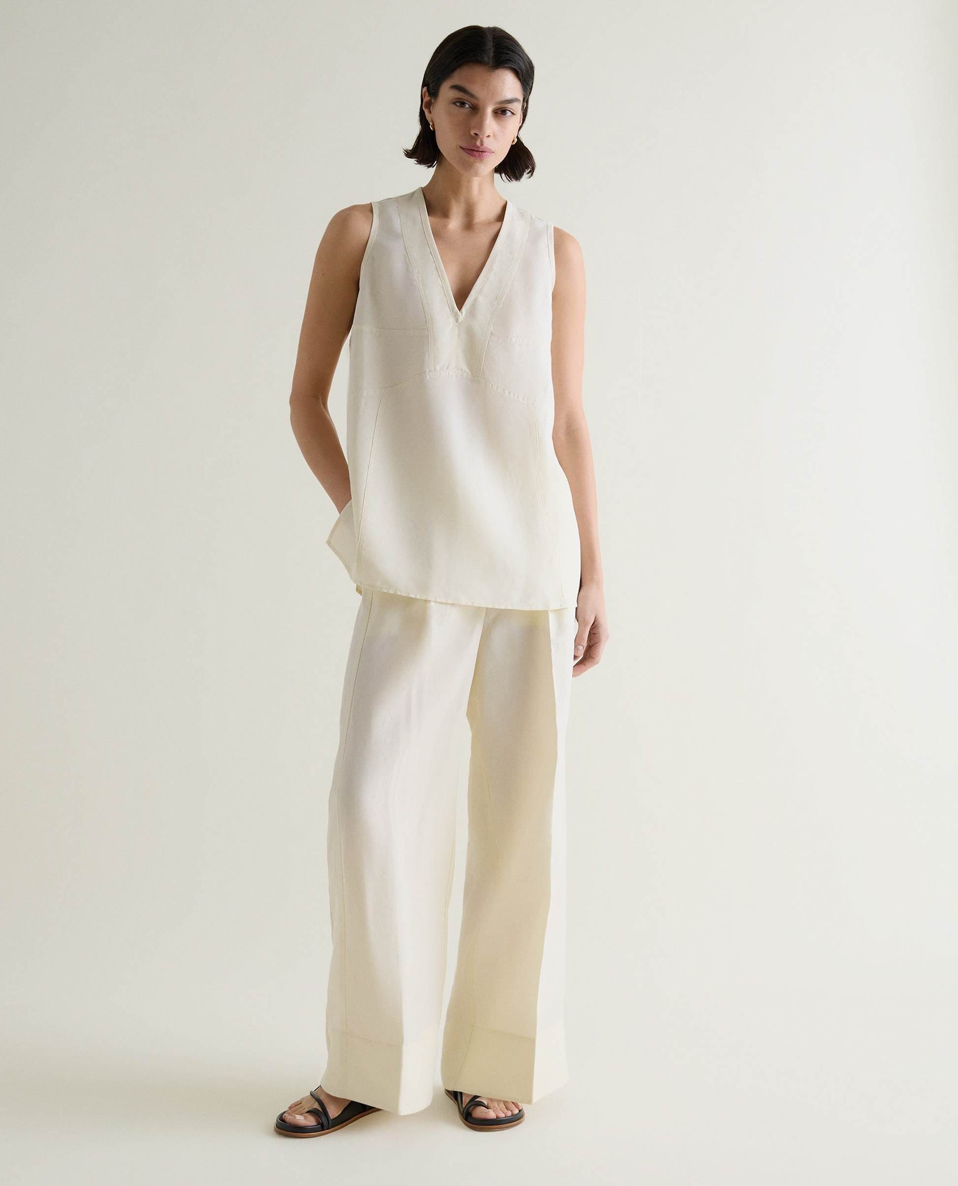 Women's Future-Linen V Neck Tunic Top - Buttermilk