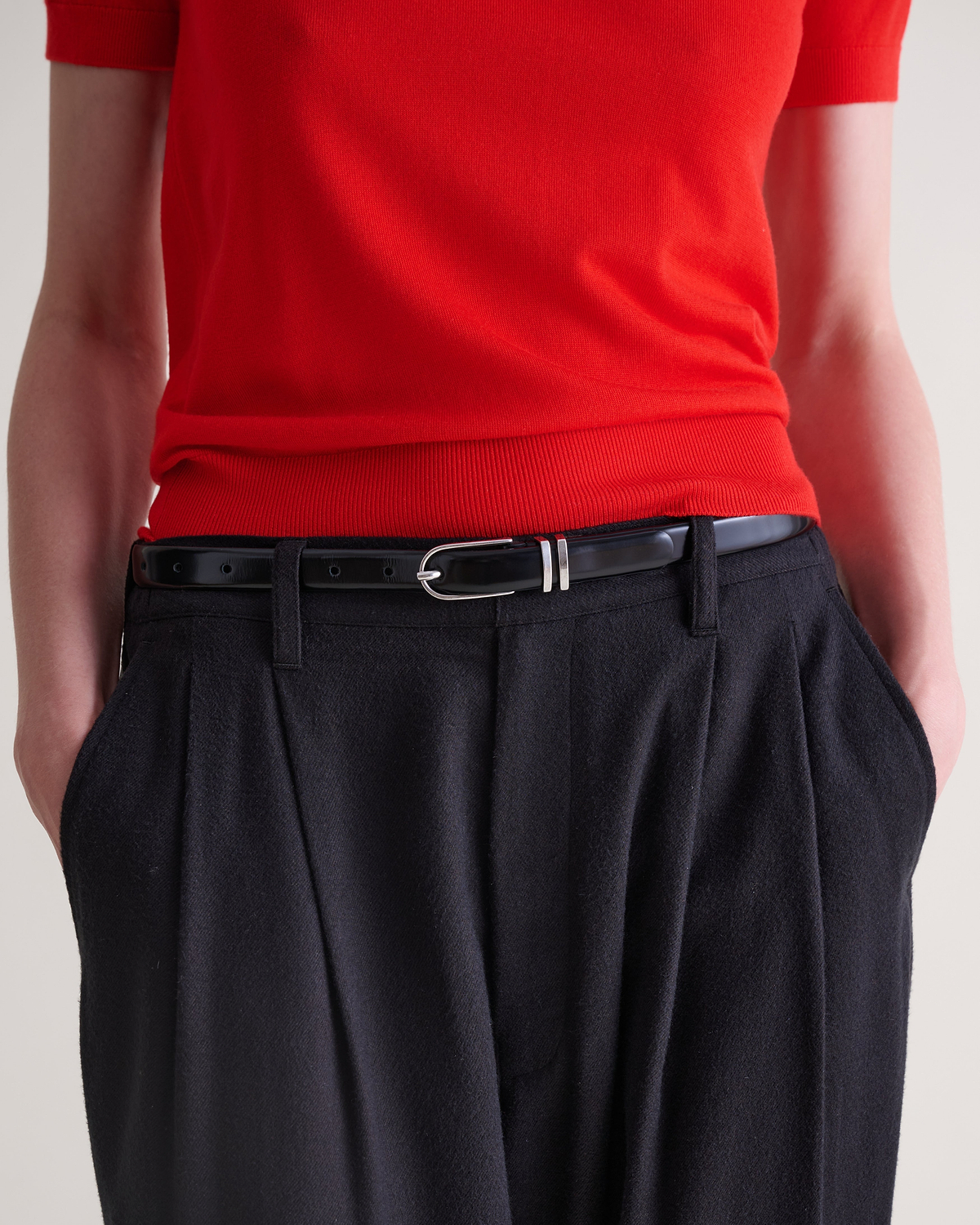 Women's Smooth Leather Narrow Belt - Black
