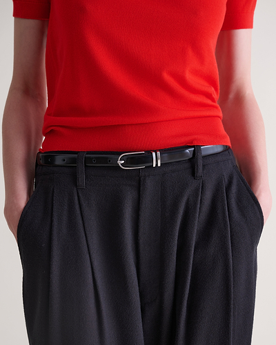 Women's Smooth Leather Narrow Belt - Black
