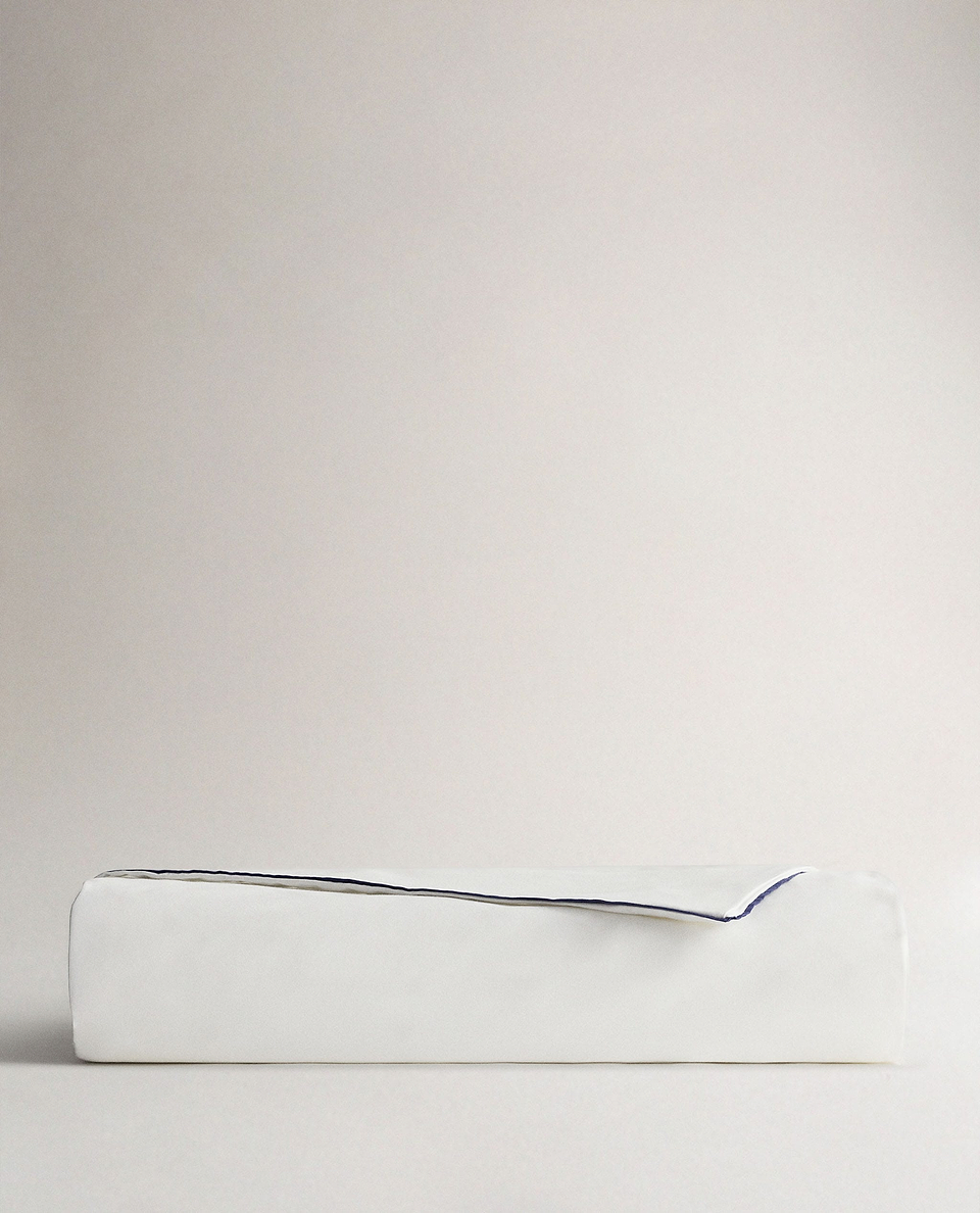 The Crisp & Cool Organic Luxury Duvet Cover - White Navy Piping