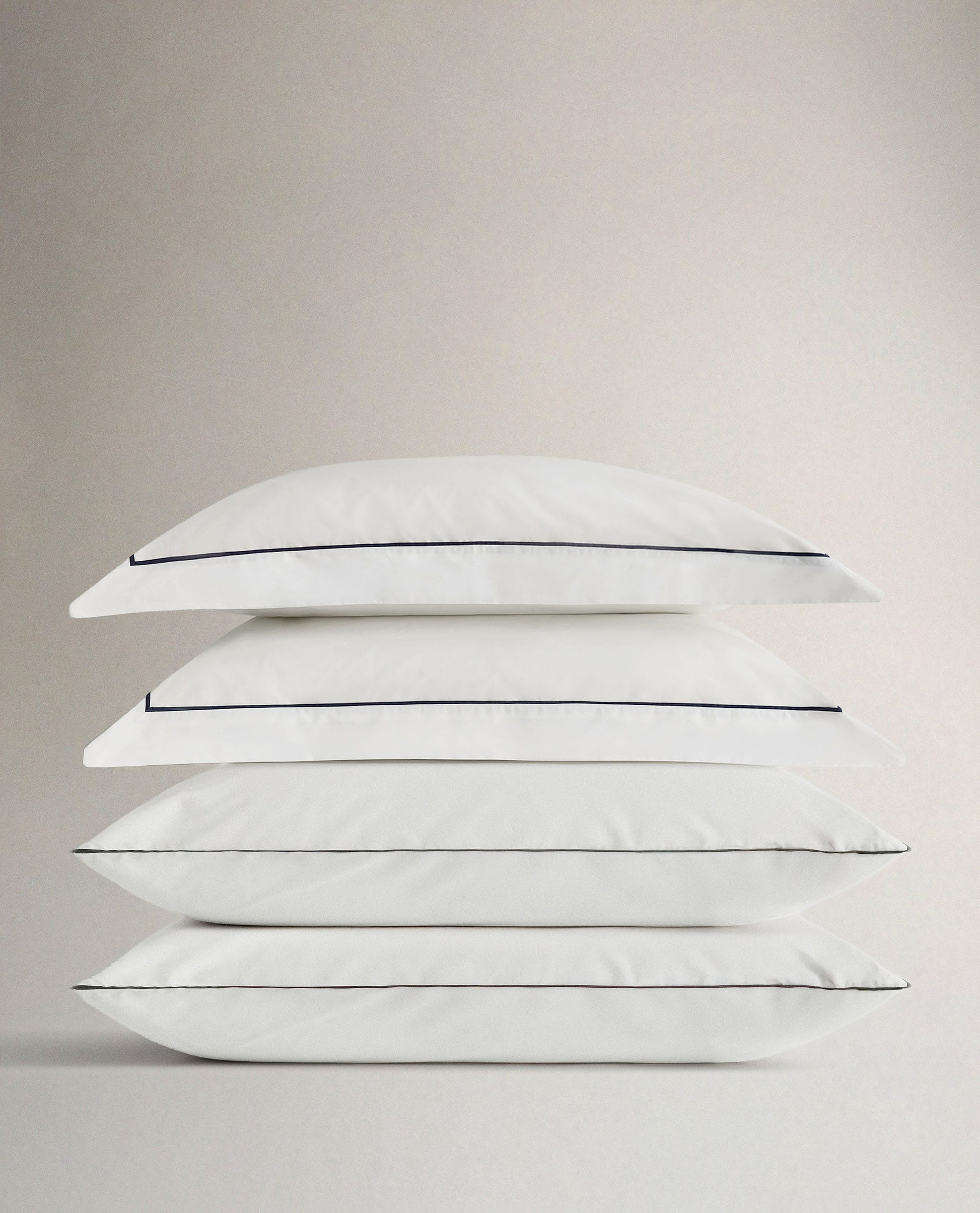 The Soft & Smooth Cotton Pillowcase Bundle (Set of 4) - White Navy Piping