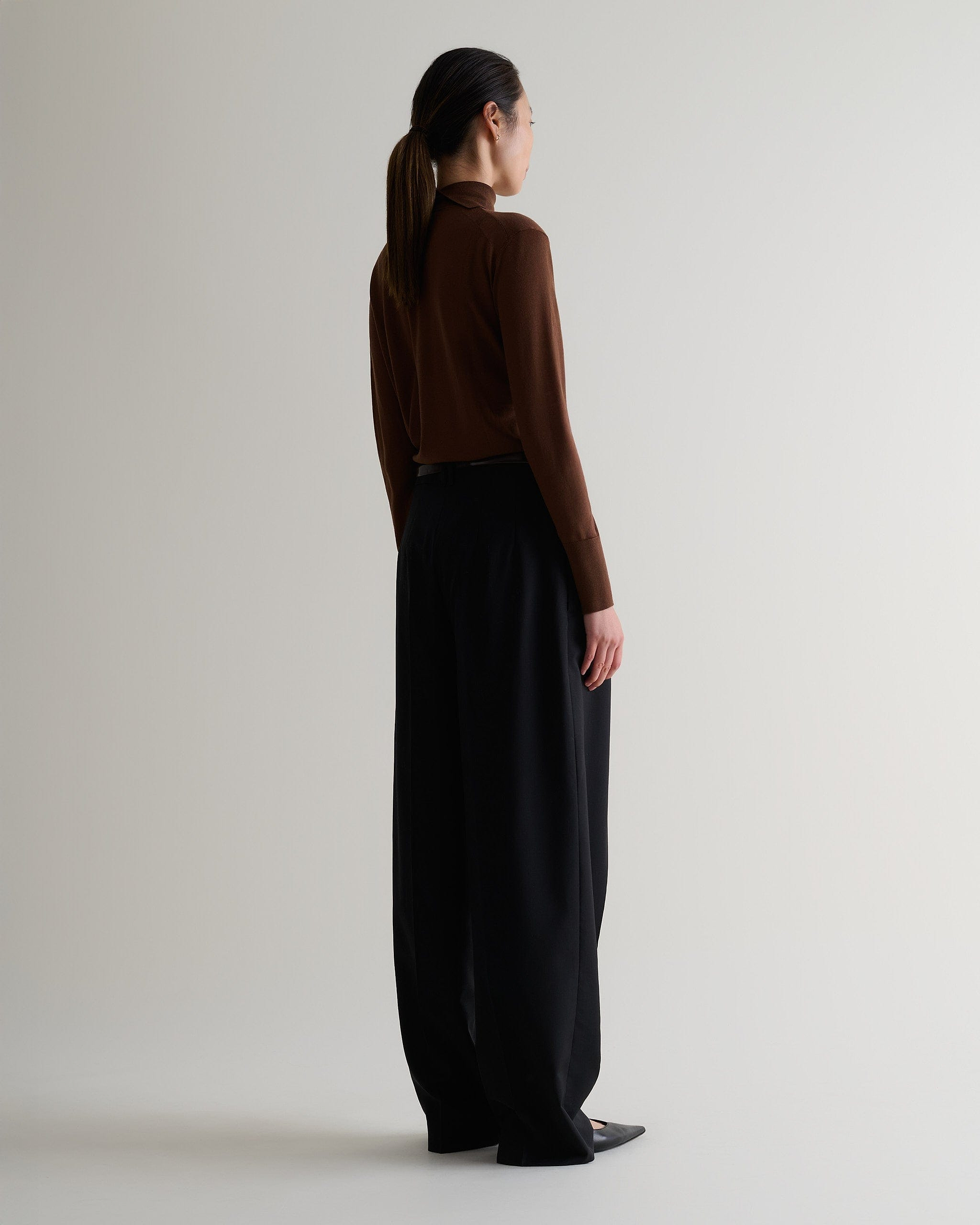 Women's Superfine Merino Roll Neck Jumper - Burl