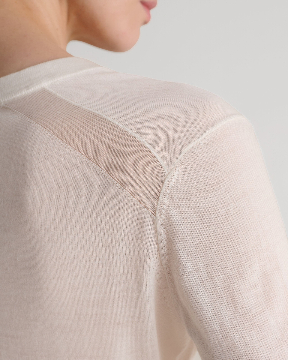 Women's Superfine Merino V Neck Jumper - Buttermilk