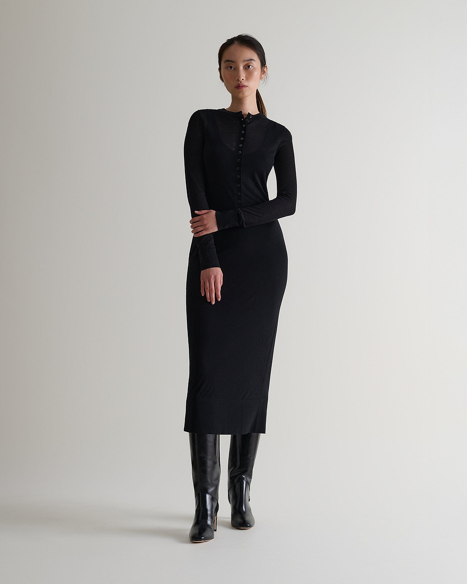 colour_Black