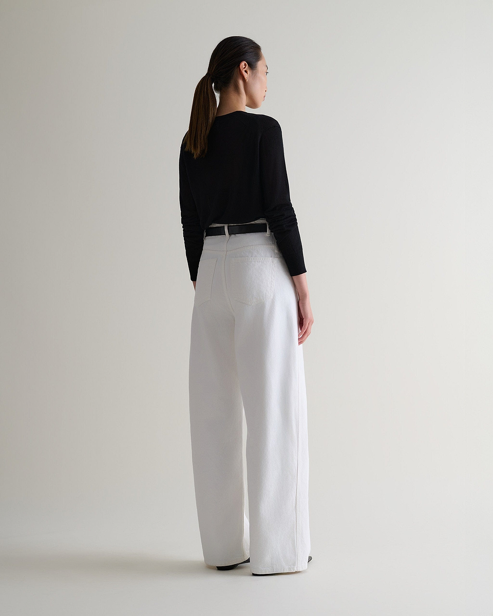 colour_Black