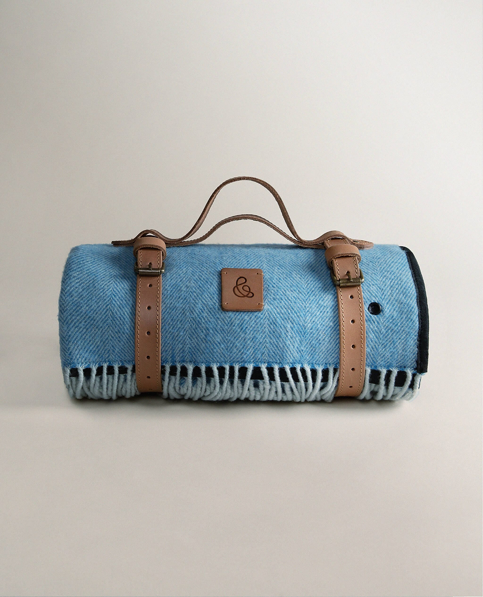 Merino Wool Waterproof Picnic Blanket - Rising Blue