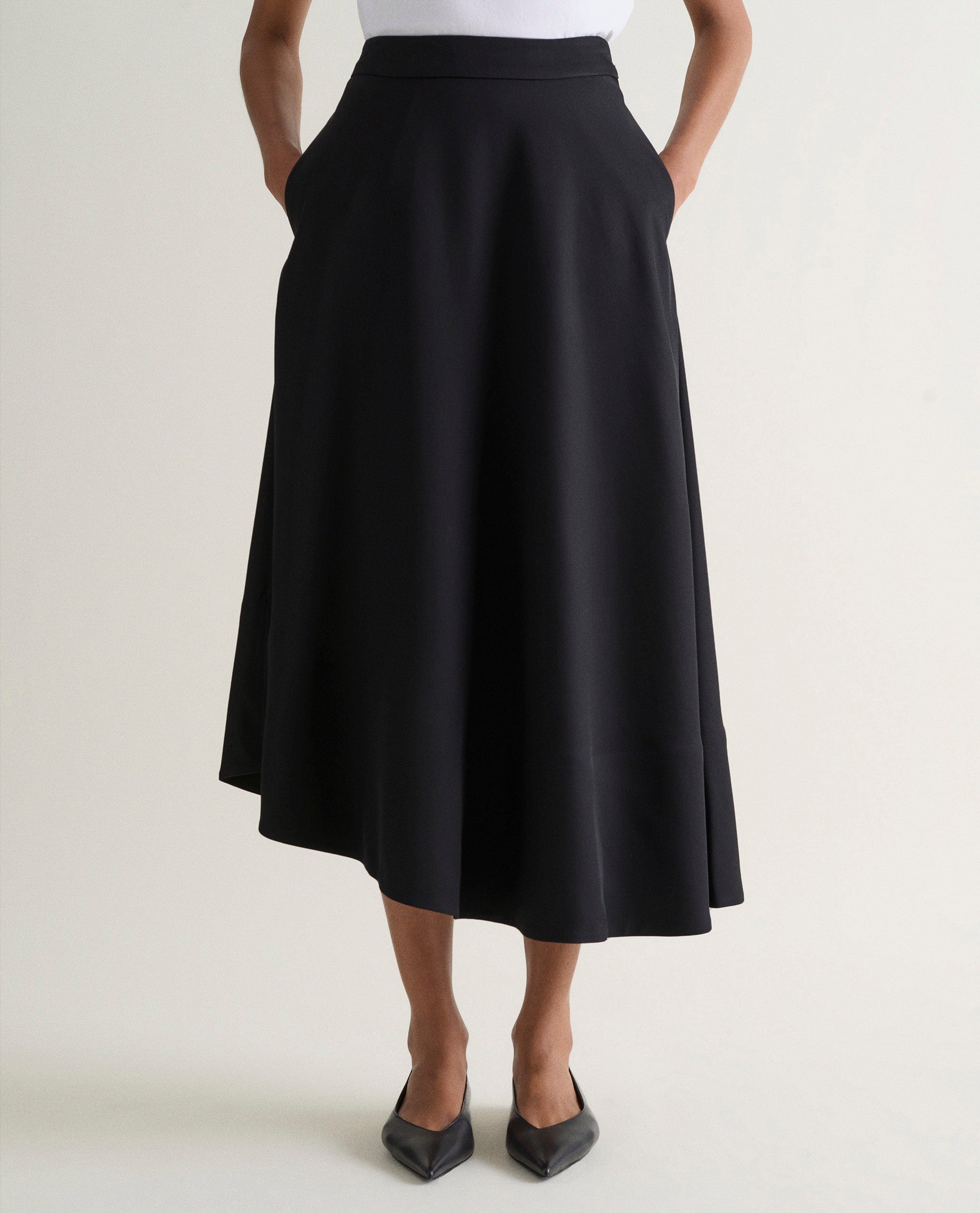 Women's NAIA™ Asymmetric Skirt - Black