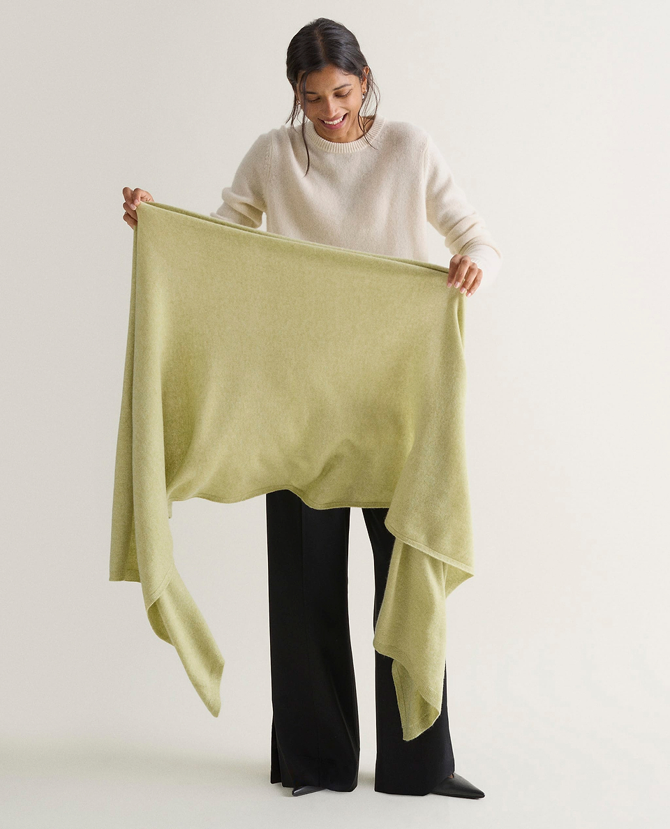 Oversized Finest Cashmere Wrap - Lichen