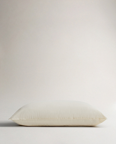 Image 1 of 3 showing Rise & Fall's certified British Wool Pillow.