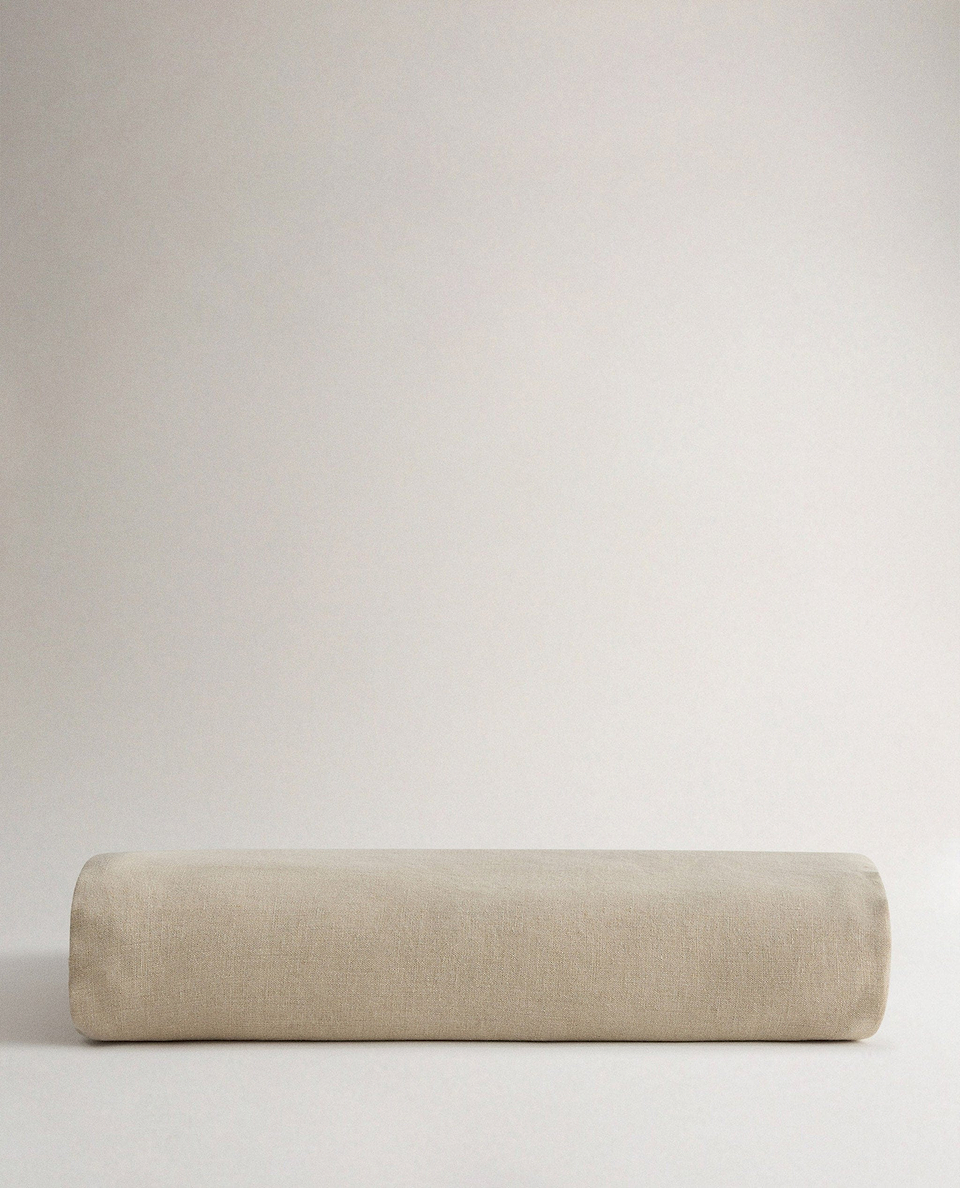 Image 2 of 3 showing Relaxed & Refined European Flax™ Linen Duvet Cover, colour: natural.