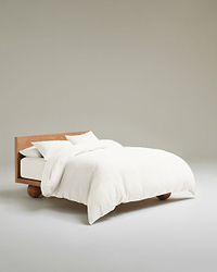 image 2 of 5 showing bed with Rise & Fall's Relaxed & Refined linen duvet set, fabric: European flax, colour: white