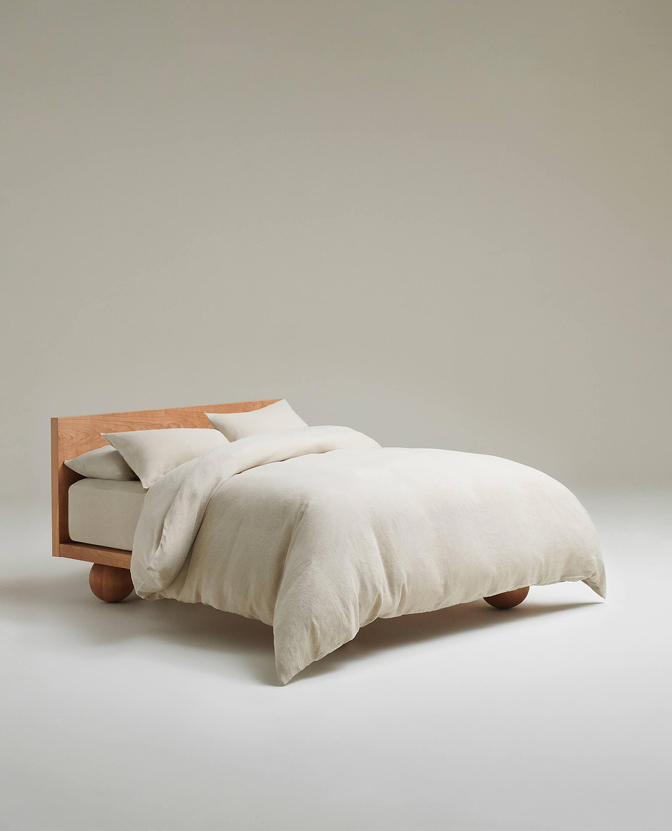image 2 of 6 showing bed with Rise & Fall's Relaxed & Refined linen duvet set, fabric: European flax, colour: natural