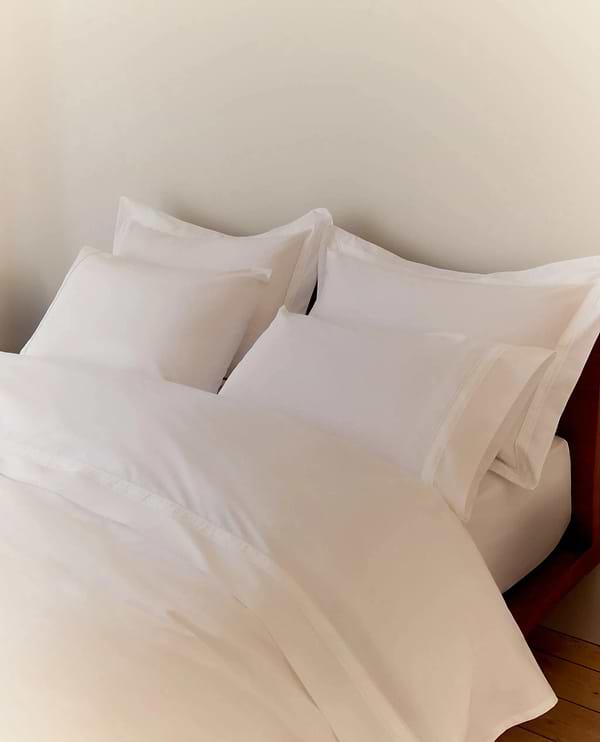 Crisp & Cool Organic Cotton Duvet Set - Tailored Border
