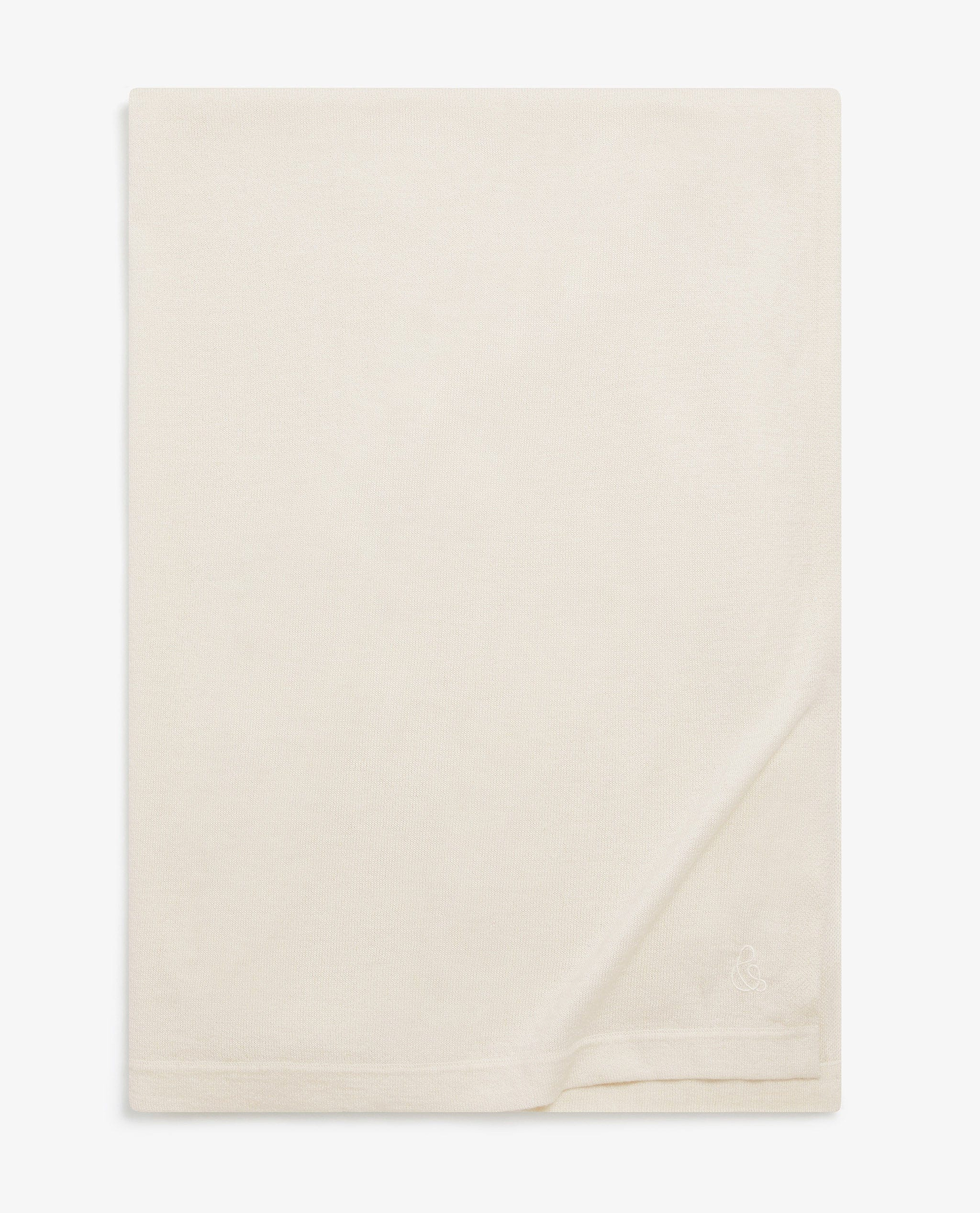 Image 4 of 4 showing Rise & Fall's oversized cashmere scarf in buttermilk.